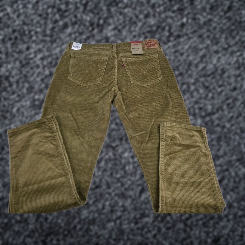 Levi's Levi's Womens Boyfriend Mid Rise Tapered Leg Corduroy Pants NWT 31/30 #8671 Size 24" / US 00 / IT 34 - 1 Thumbnail