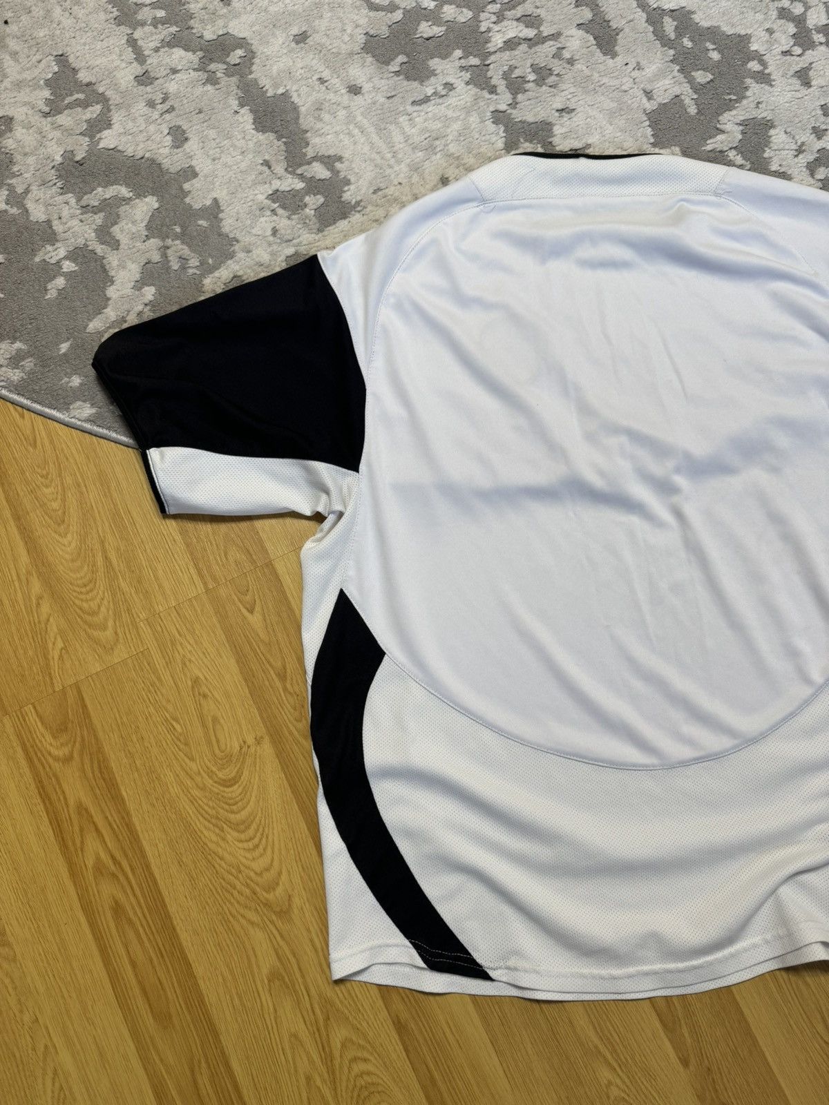 Nike × Vintage Nike FC Valencia 2003-04 Season Home Kit La Liga Jersey Size US XL / EU 56 / 4 - 9 Thumbnail