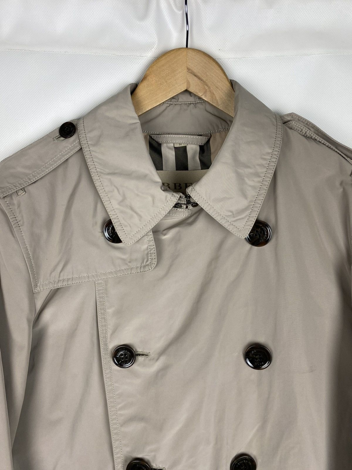 Burberry Burberry Brit nova check double breasted nylon trench coat Size US M / EU 48-50 / 2 - 6 Thumbnail