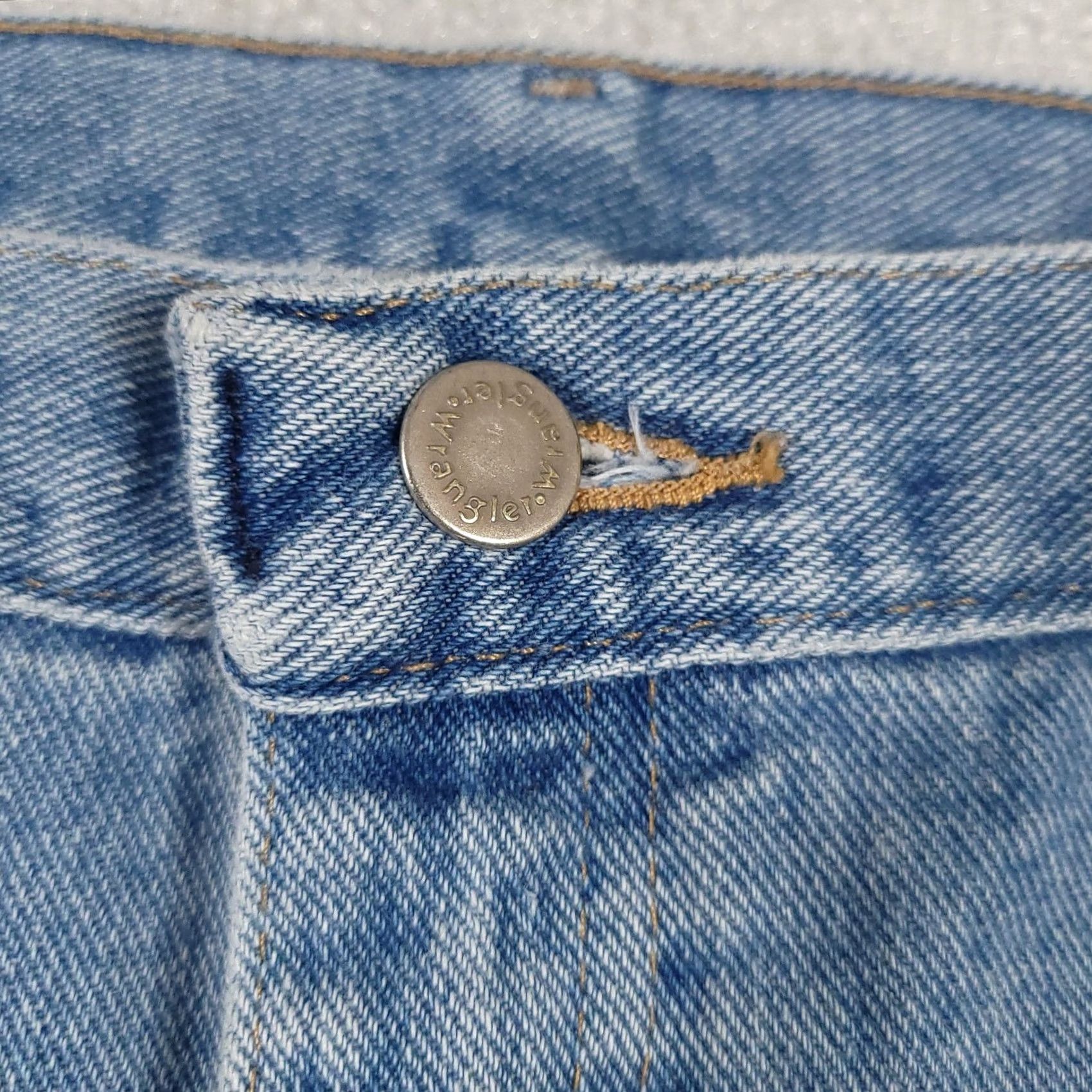 Wrangler VINTAGE Wrangler Jeans Mens 42x30 Denim Relaxed Fit Workwear Grunge Medium Wash Mens Jeans Straight 5-Pocket Grunge Size US 42 / EU 58 - 4 Thumbnail