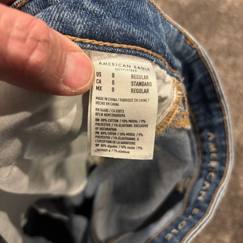 American Eagle Outfitters Women’s American Eagle Mom Jean Size 25" / US 0 / IT 36 - 8 Thumbnail