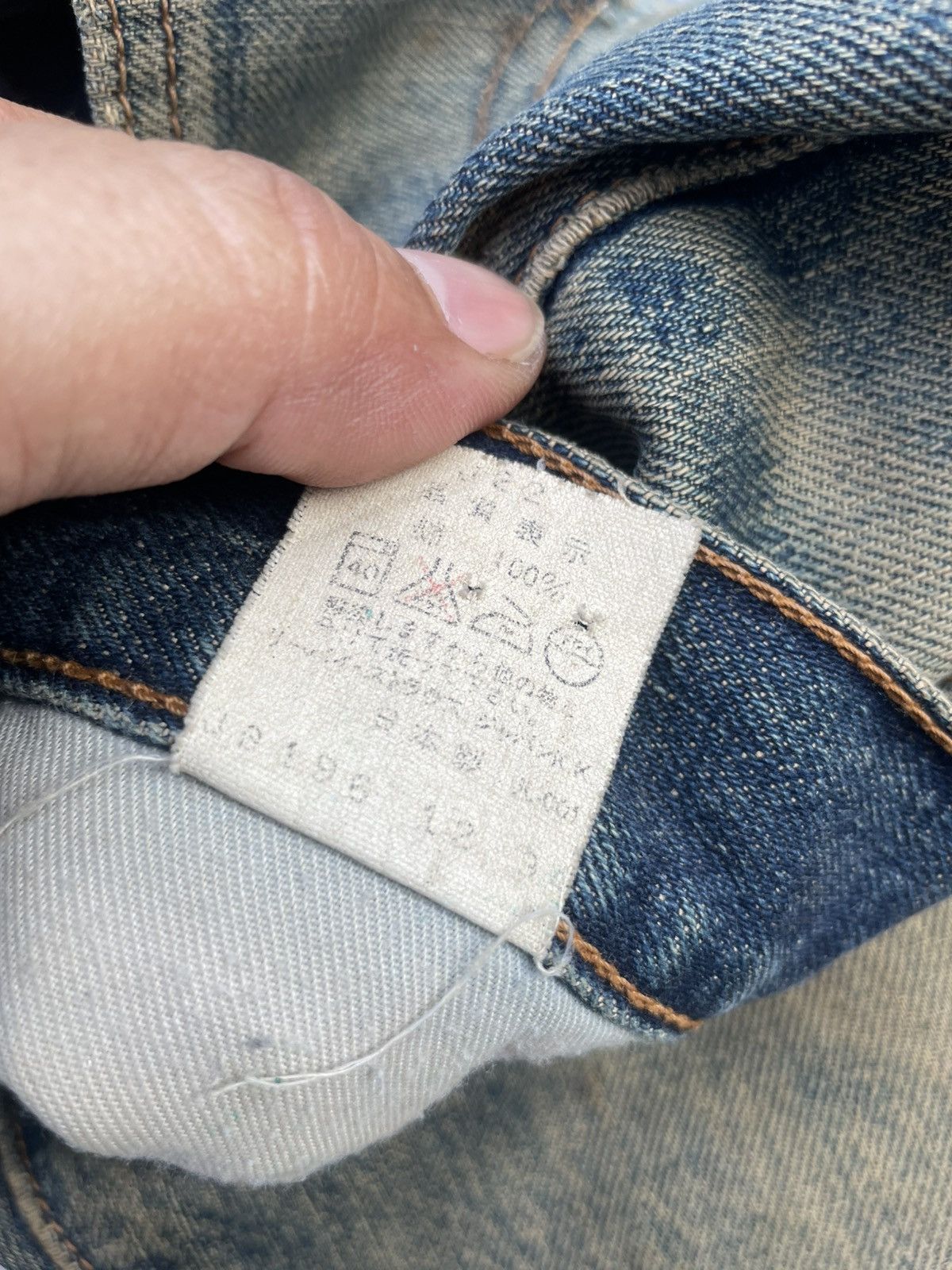 Levi's Vintage 1994 Levi’s 502XX E Selvedge Distressed Size US 31 - 20 Thumbnail