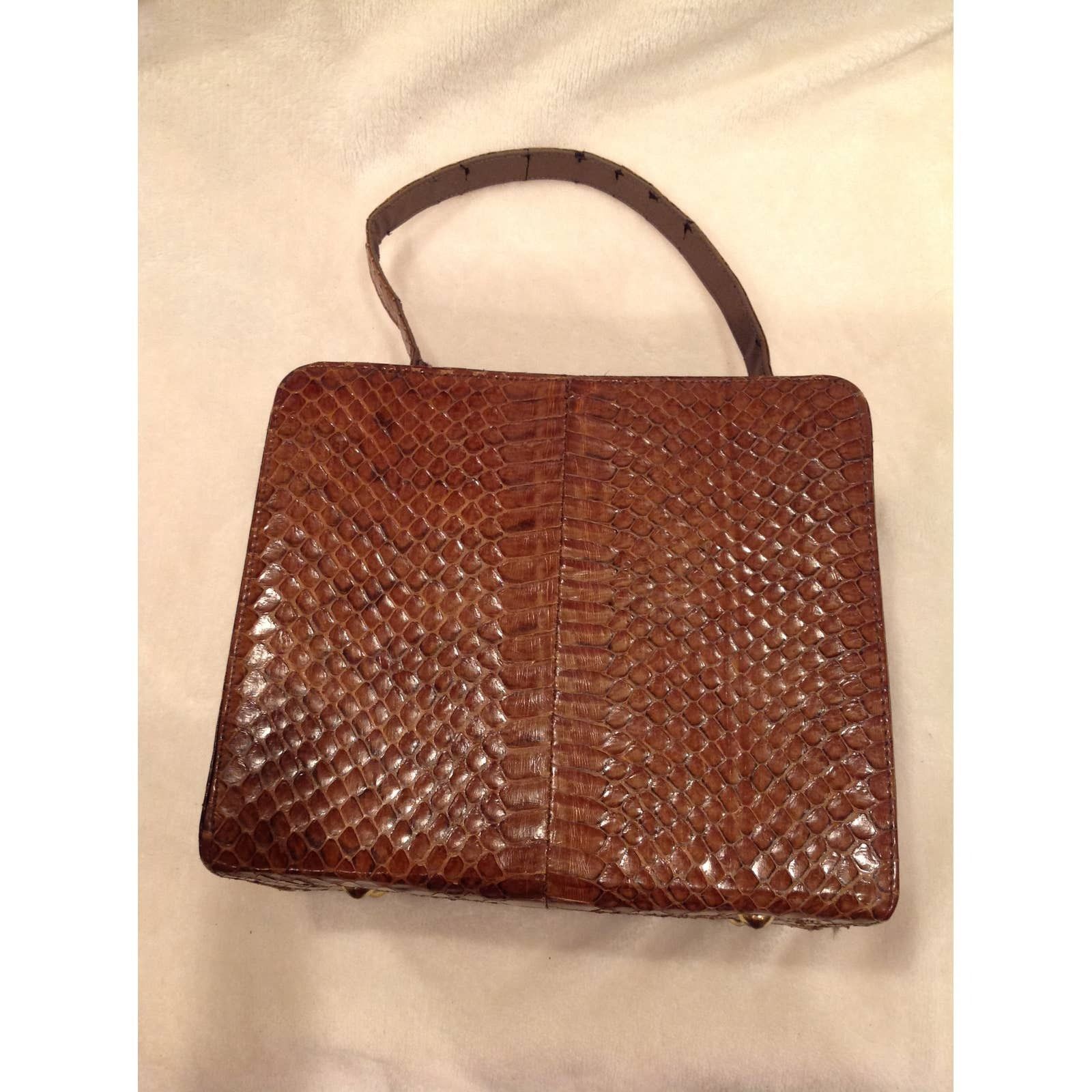 Vintage Vintage Brown Snake Print Handbag Gold Accents Top Handle Size ONE SIZE - 10 Thumbnail