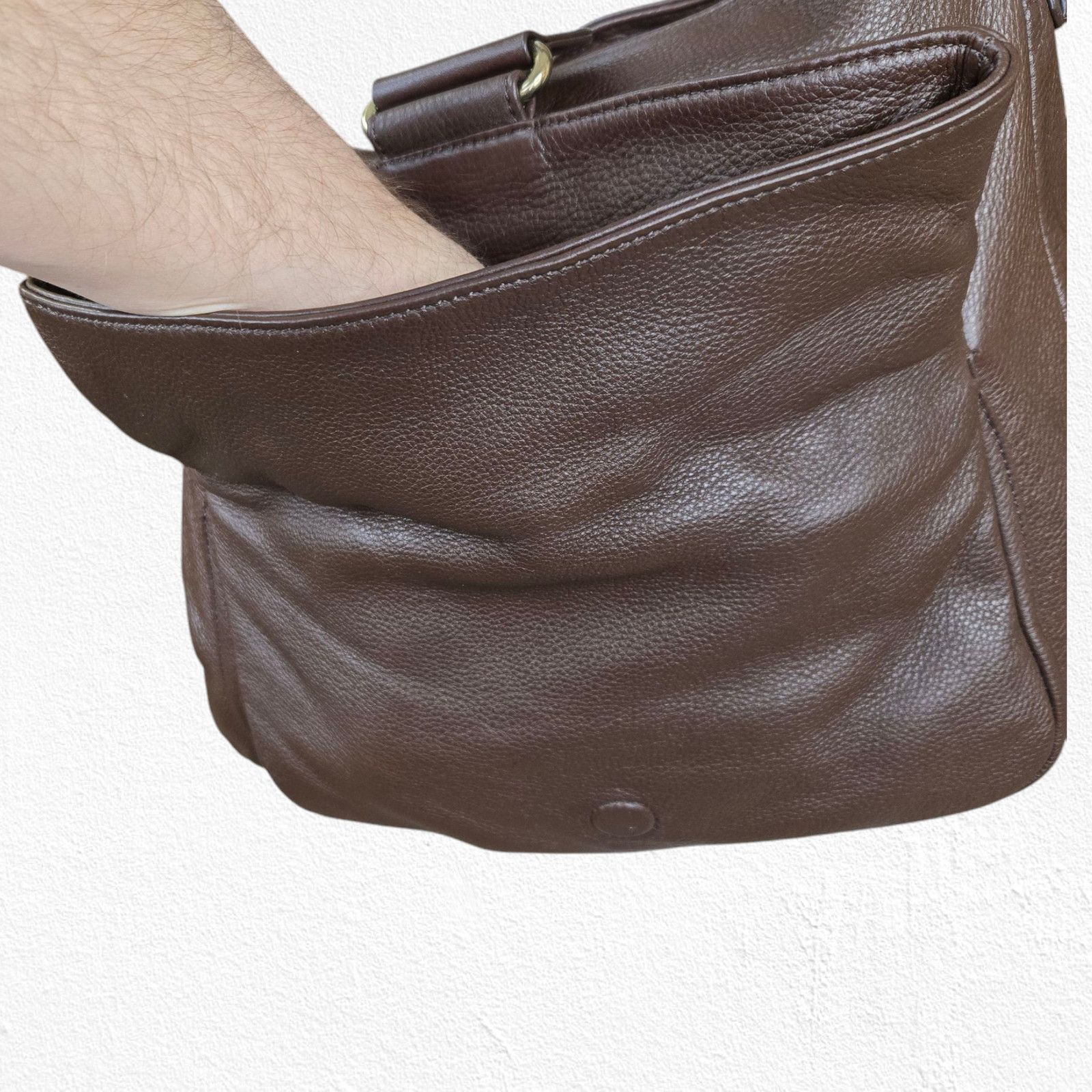 Ugg Y2K UGG Pebbled Leather Chocolate Brown Slouchy Tote Size ONE SIZE - 7 Thumbnail