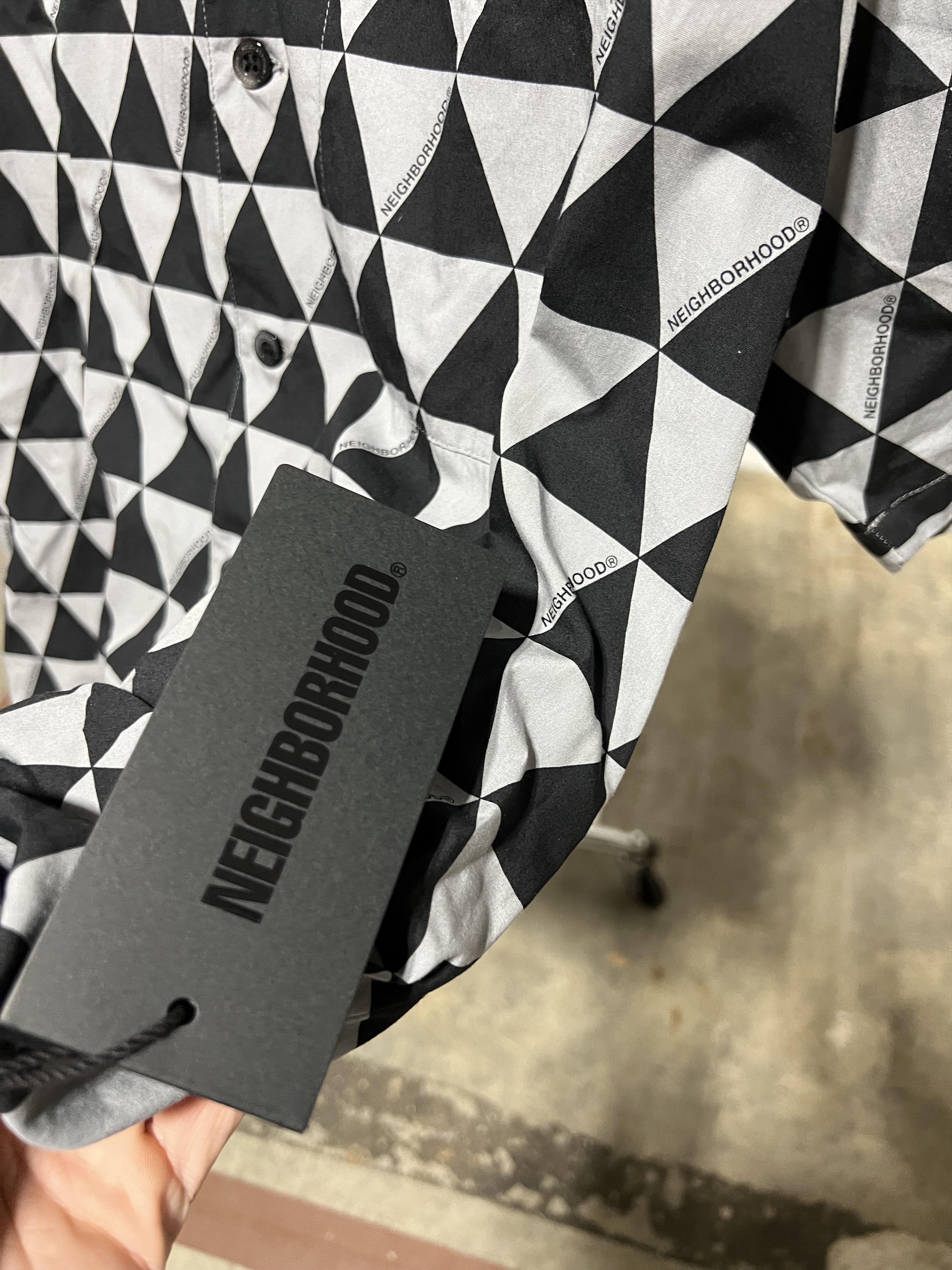 Neighborhood Neighborhood Triangle Pattern Hawaiian Shirt 'Grey' Size US S / EU 44-46 / 1 - 3 Thumbnail