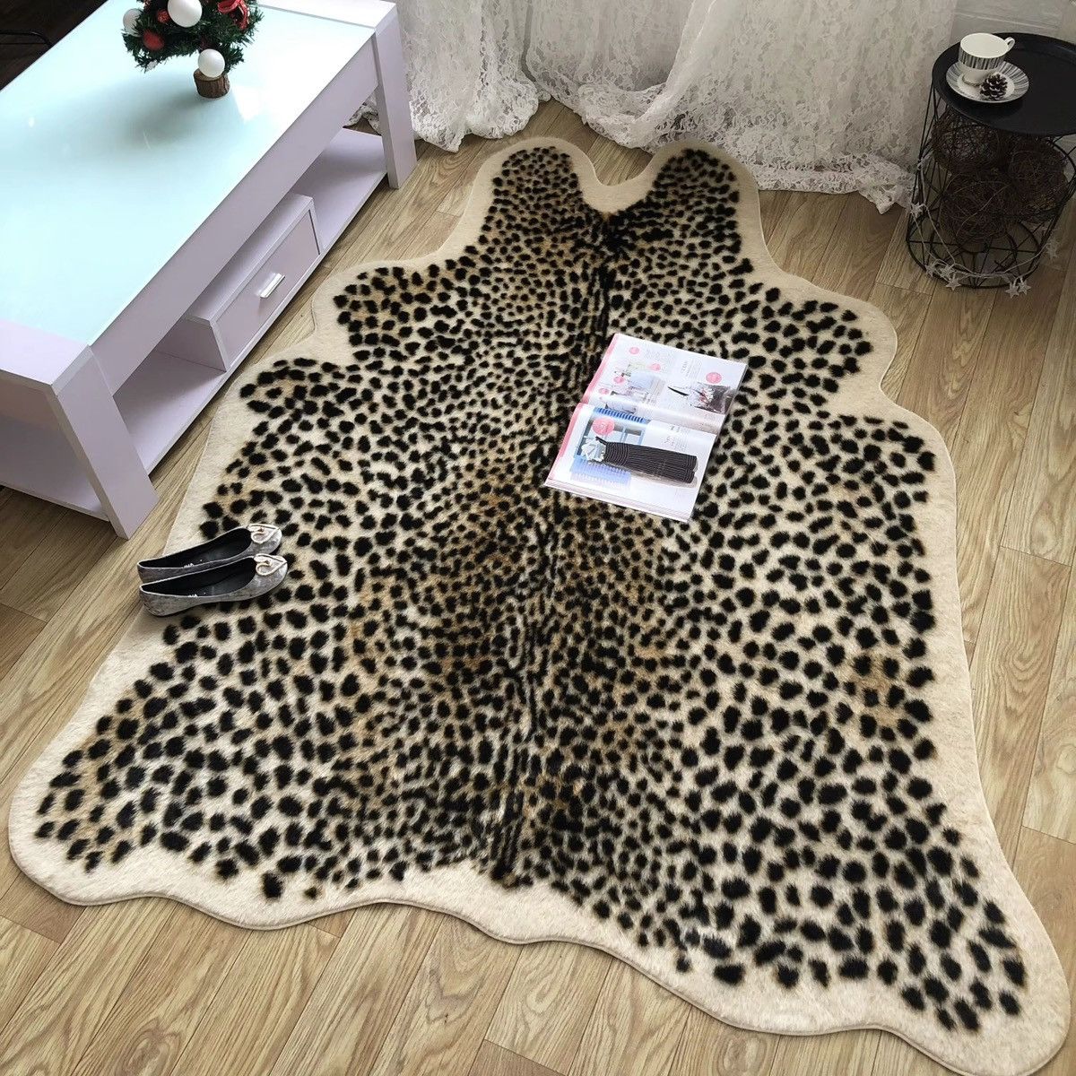 Handmade Handmade Plush Faux Fur Leopard Carpet Rug Size ONE SIZE - 1 Thumbnail