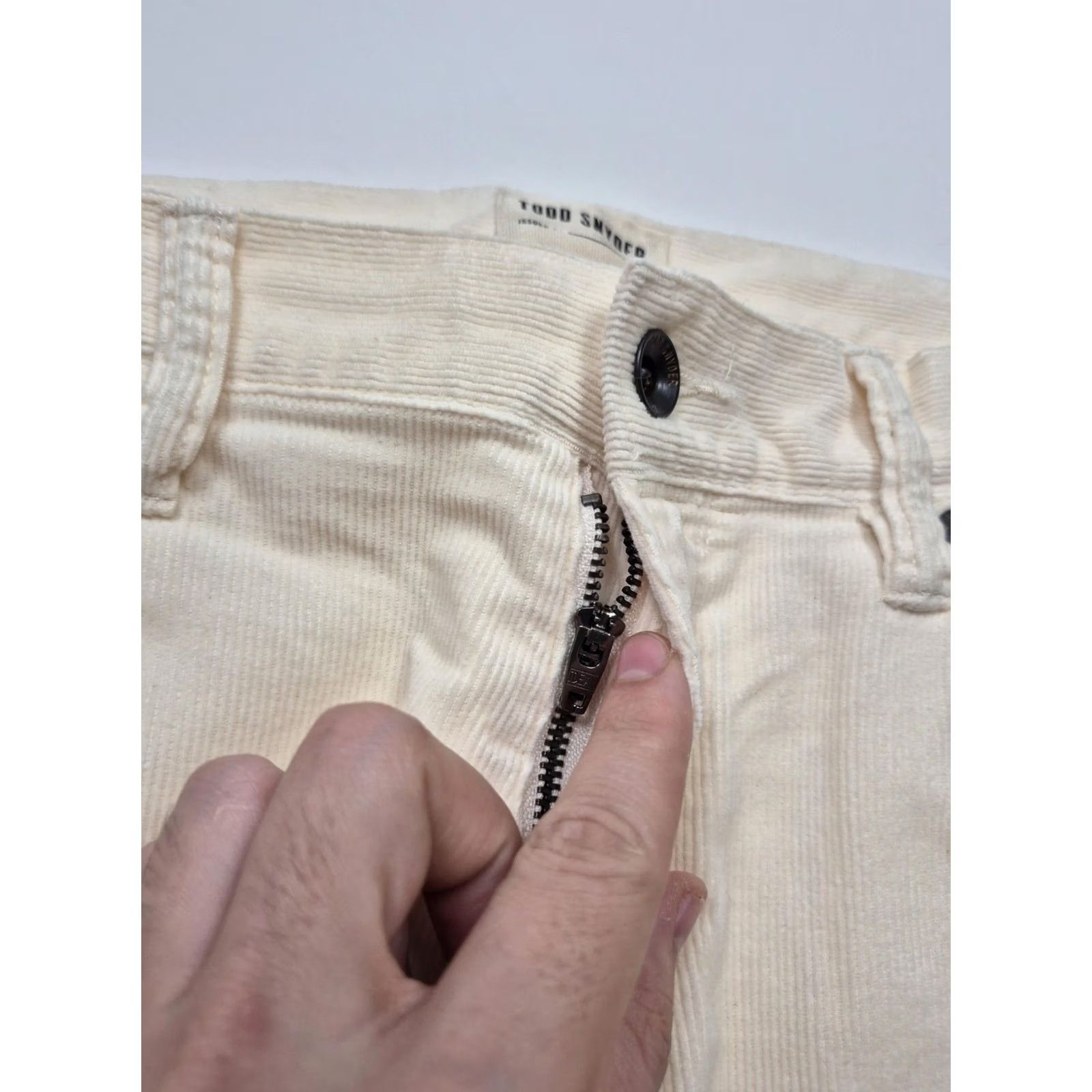 Todd Snyder Todd Snyder Pants Mens 31x30 White Corduroy Chino Slim Fit Stretch Casual Size US 31 - 3 Thumbnail