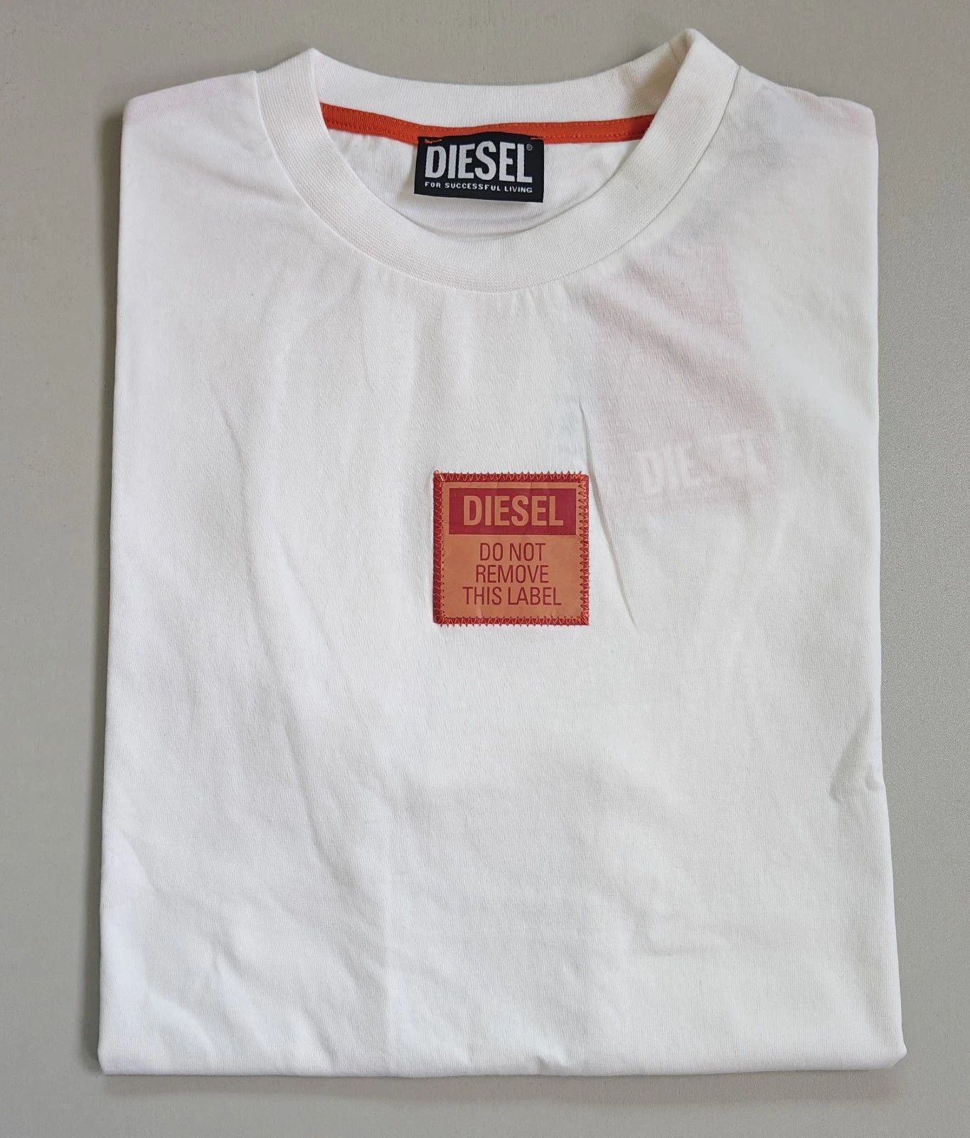 Diesel DIESEL White T-Shirt With Logo Patch T 4148 Size US S / EU 44-46 / 1 - 1 Thumbnail