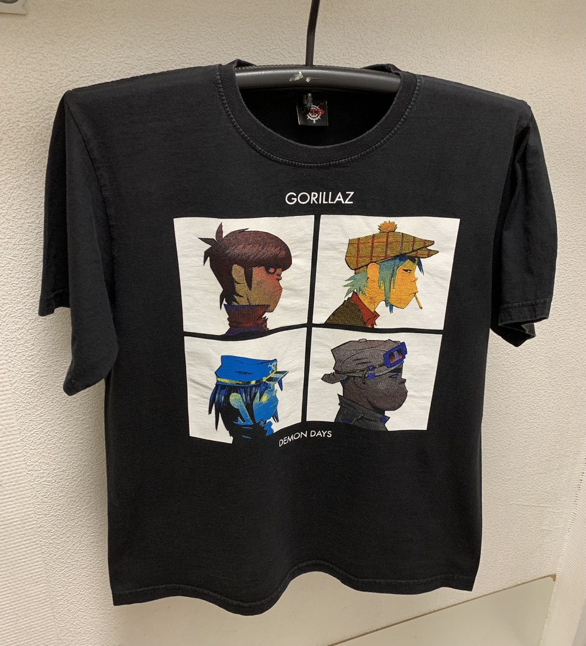 Band Tees Gorillaz Demon Days vintage band rock t-shirt L sz madeinusa Size US L / EU 52-54 / 3 - 1 Thumbnail