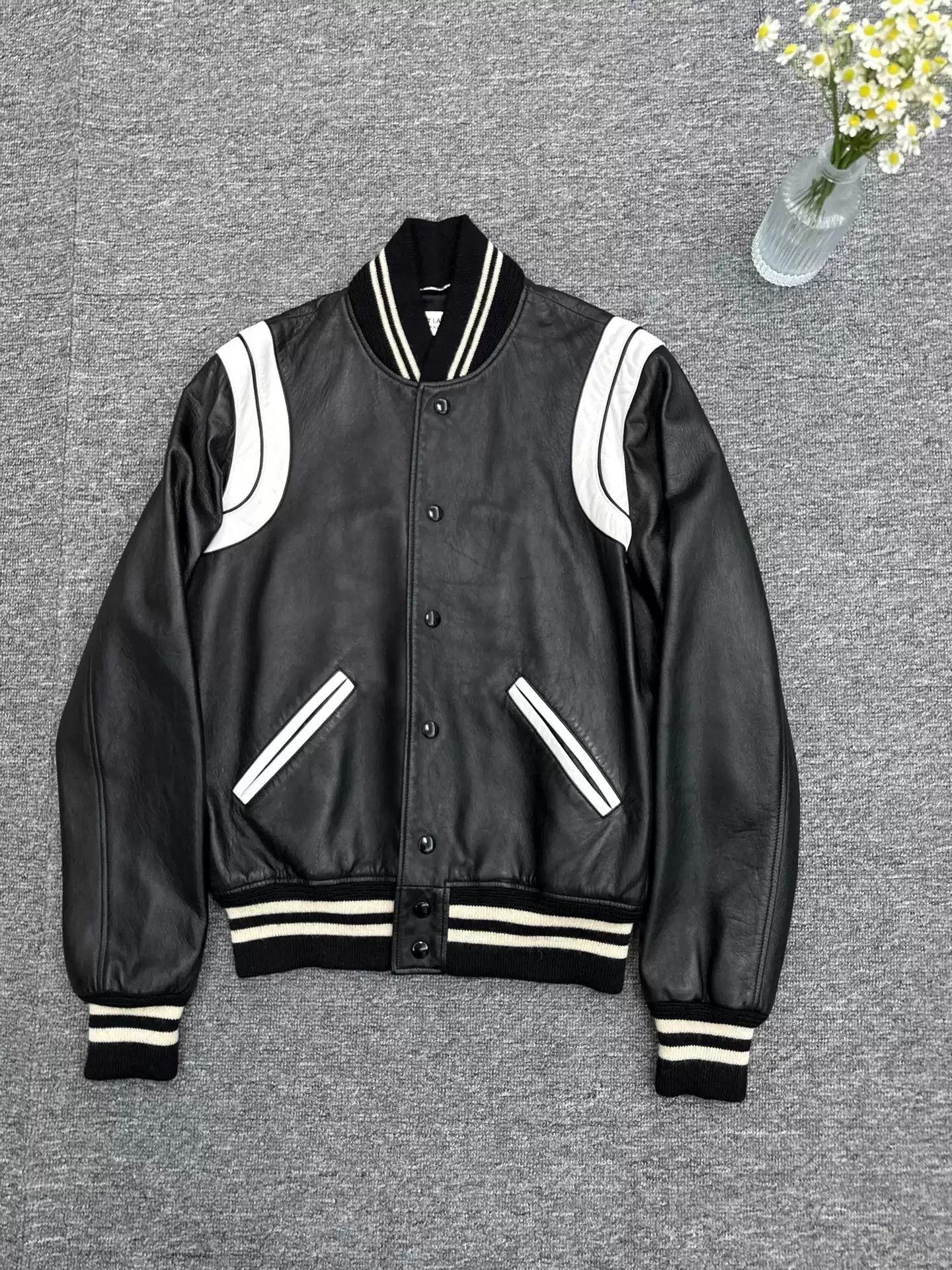 Saint Laurent slp Saint Laurent sheepskin black and white baseball uniform
