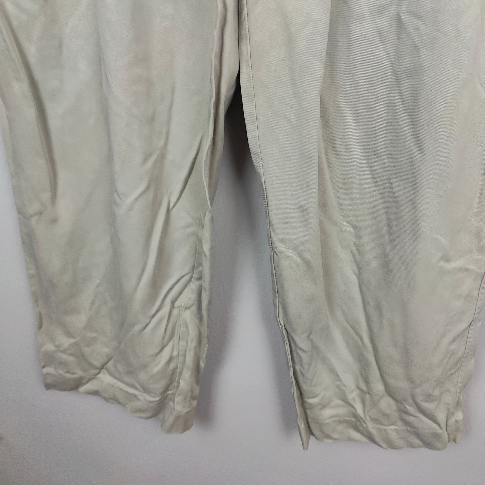 Tommy Bahama Tommy Bahama Silk Pants Mens 34 Light Beige Pleated Casual Size US 34 / EU 50 - 3 Thumbnail