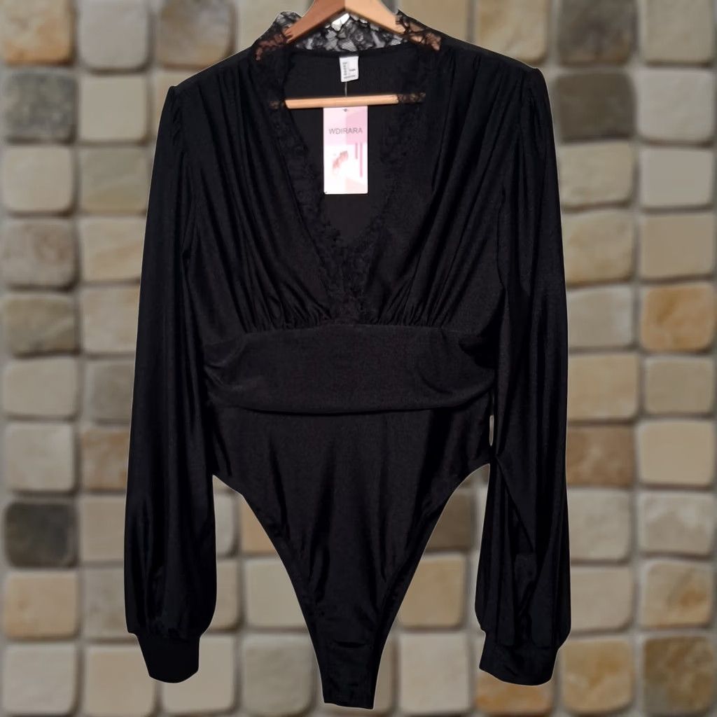 Vintage WDIRARA Bodysuit Women L Black Long Sleeve V-Neck Lace Trim Stretch NEW Size L / US 10 / IT 46 - 1 Thumbnail