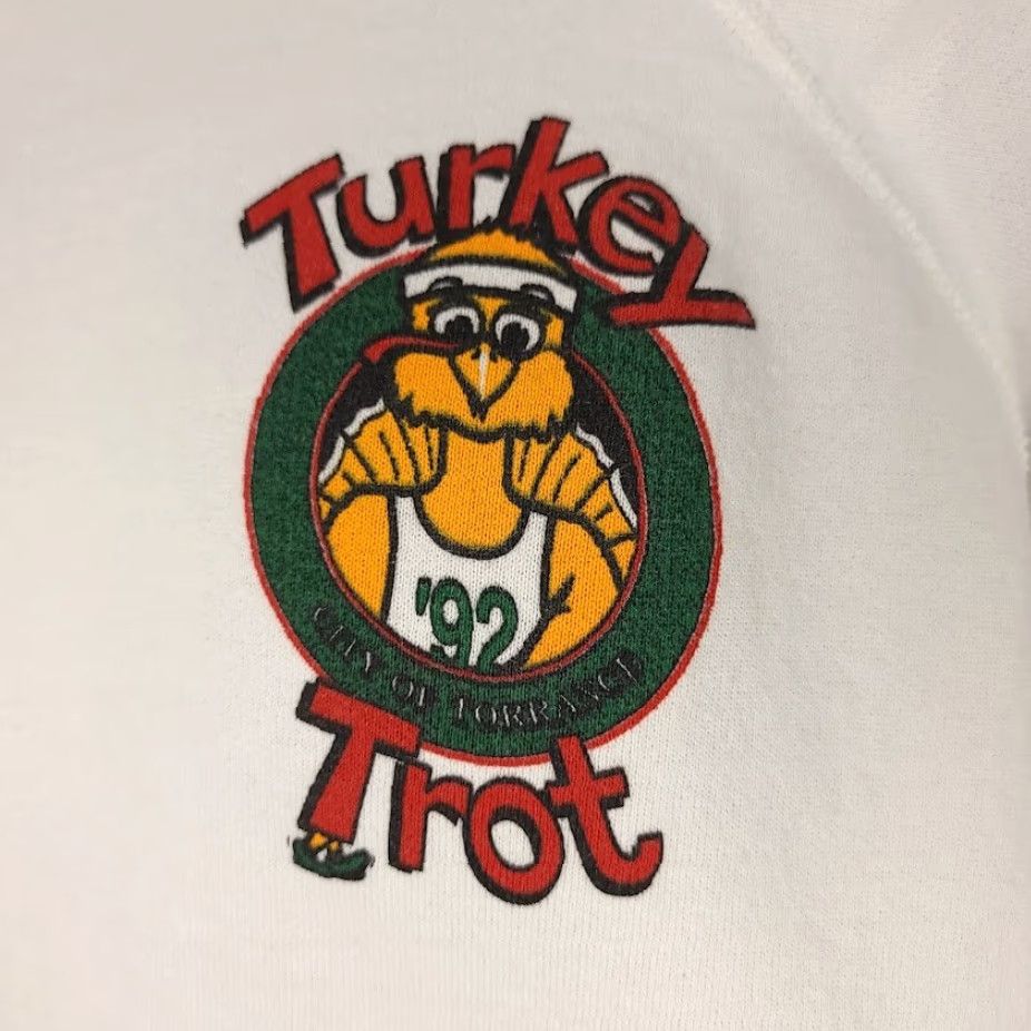 Hanes VINTAGE Hanes Sweatshirt Mens 90s Turkey Trot Fun Run Crew Neck Pullover Size M White Made In USA Size US M / EU 48-50 / 2 - 3 Thumbnail