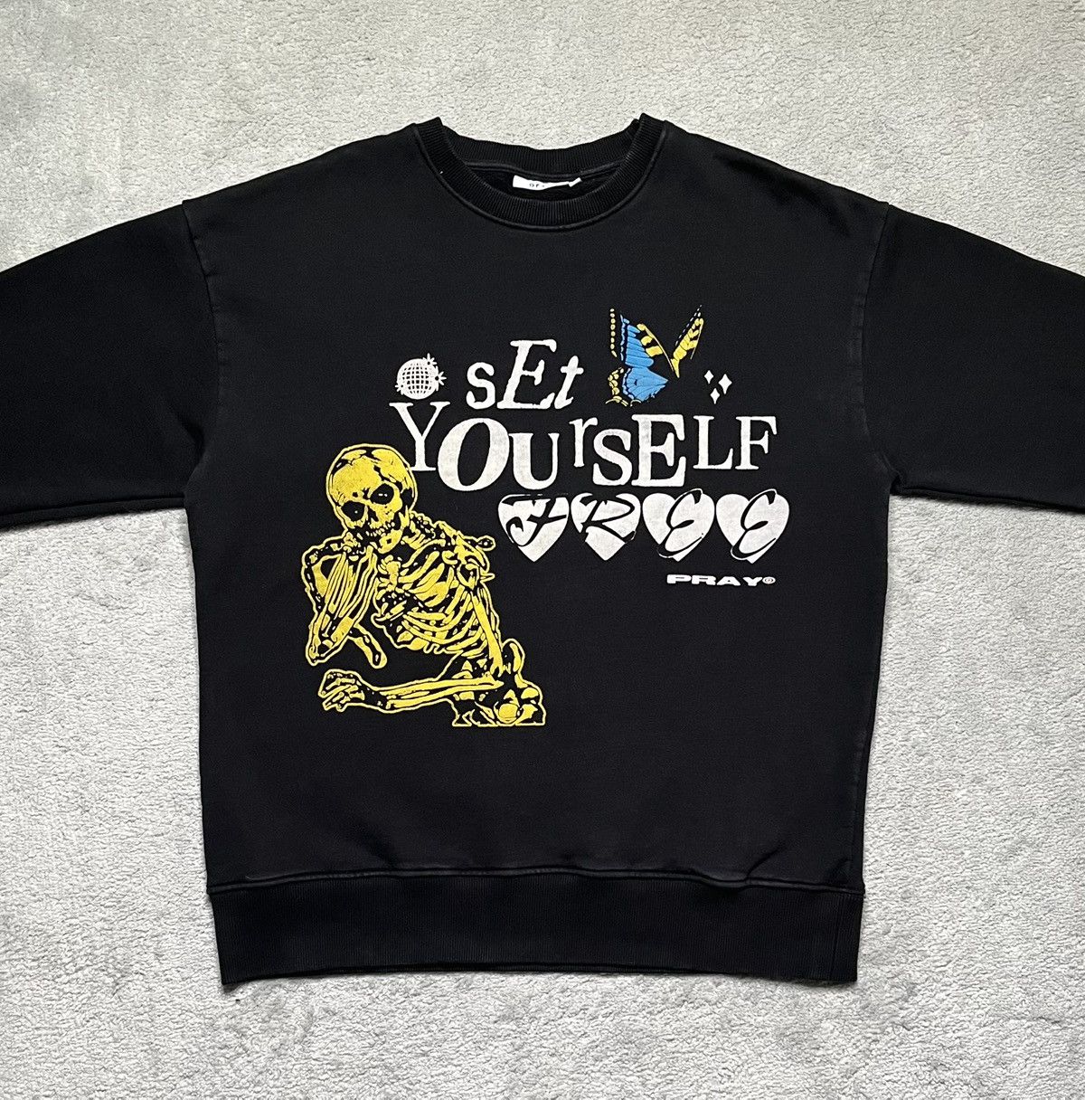 Vintage Vintage Black Crewneck Sweatshirt Boxy 3D Print Bones Size US M / EU 48-50 / 2 - 2 Thumbnail