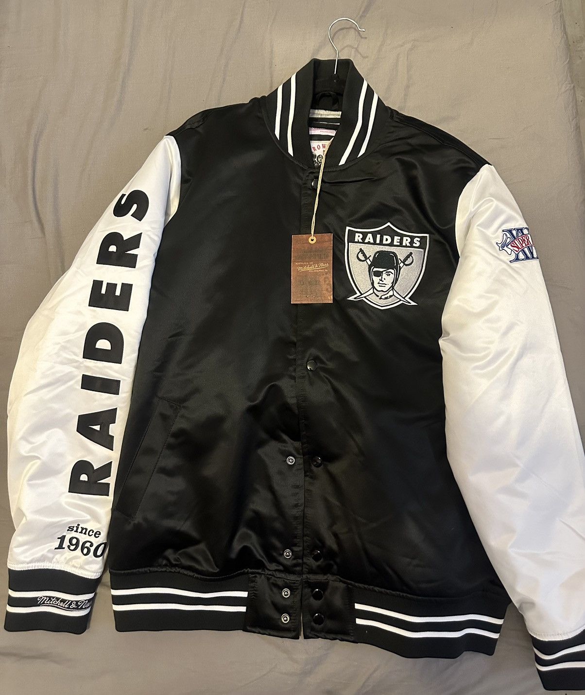 Mitchell & Ness × NFL RAIDERS BOMBER JACKET Size US L / EU 52-54 / 3 - 1 Thumbnail