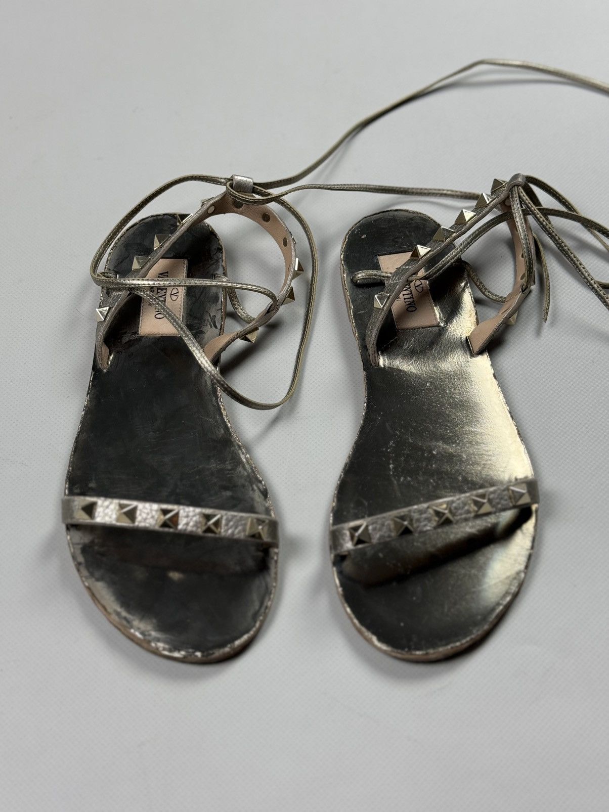 Valentino Valentino Garavani Ladies Studded Flats Sandals Size 35 Size US 5 / IT 35 - 5 Thumbnail