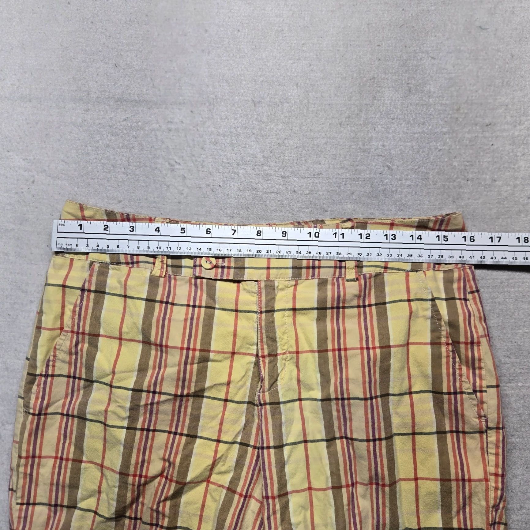 Gloria Vanderbilt GLORIA VANDERBILT Yellow Red Plaid Khaki Capri Pants Women’s Size 8 Size 30" / US 8 / IT 44 - 4 Thumbnail