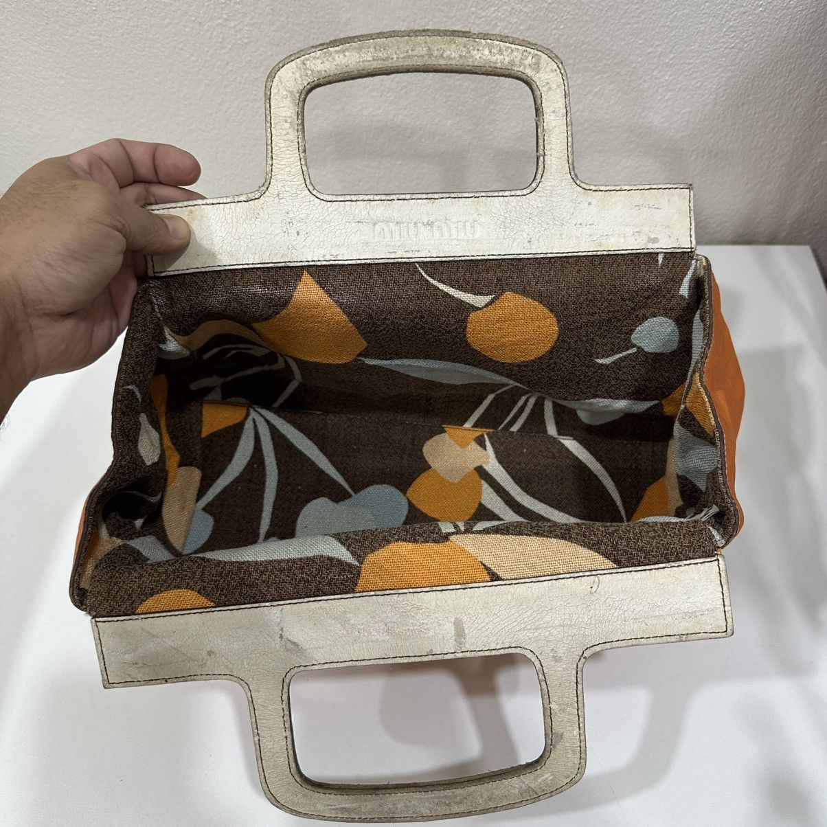 Miu Miu ‼️LASTDROP‼️ VINTAGE MIU MIU LEATHER TOP HANDLE BAG Size ONE SIZE - 13 Thumbnail