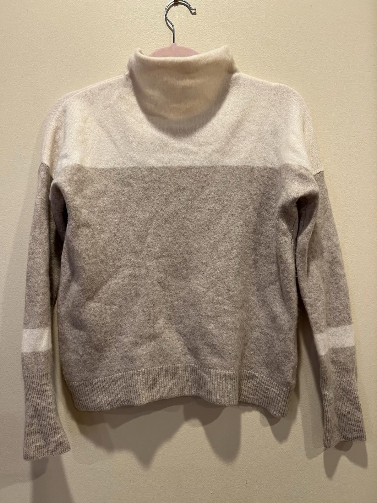 Elie Tahari Tahari 100% Cashmere Turtleneck Sweater Womens Colorblock Size M / US 6-8 / IT 42-44 - 1 Thumbnail