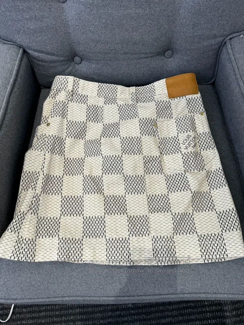 Louis Vuitton Louis Vuitton Half-length shorts Size US 38 / EU 54 - 2 Thumbnail