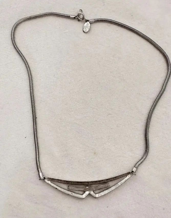 Givenchy Givenchy Necklace Chain Metal Pendant 70s Vintage EX0166 Size ONE SIZE - 4 Thumbnail