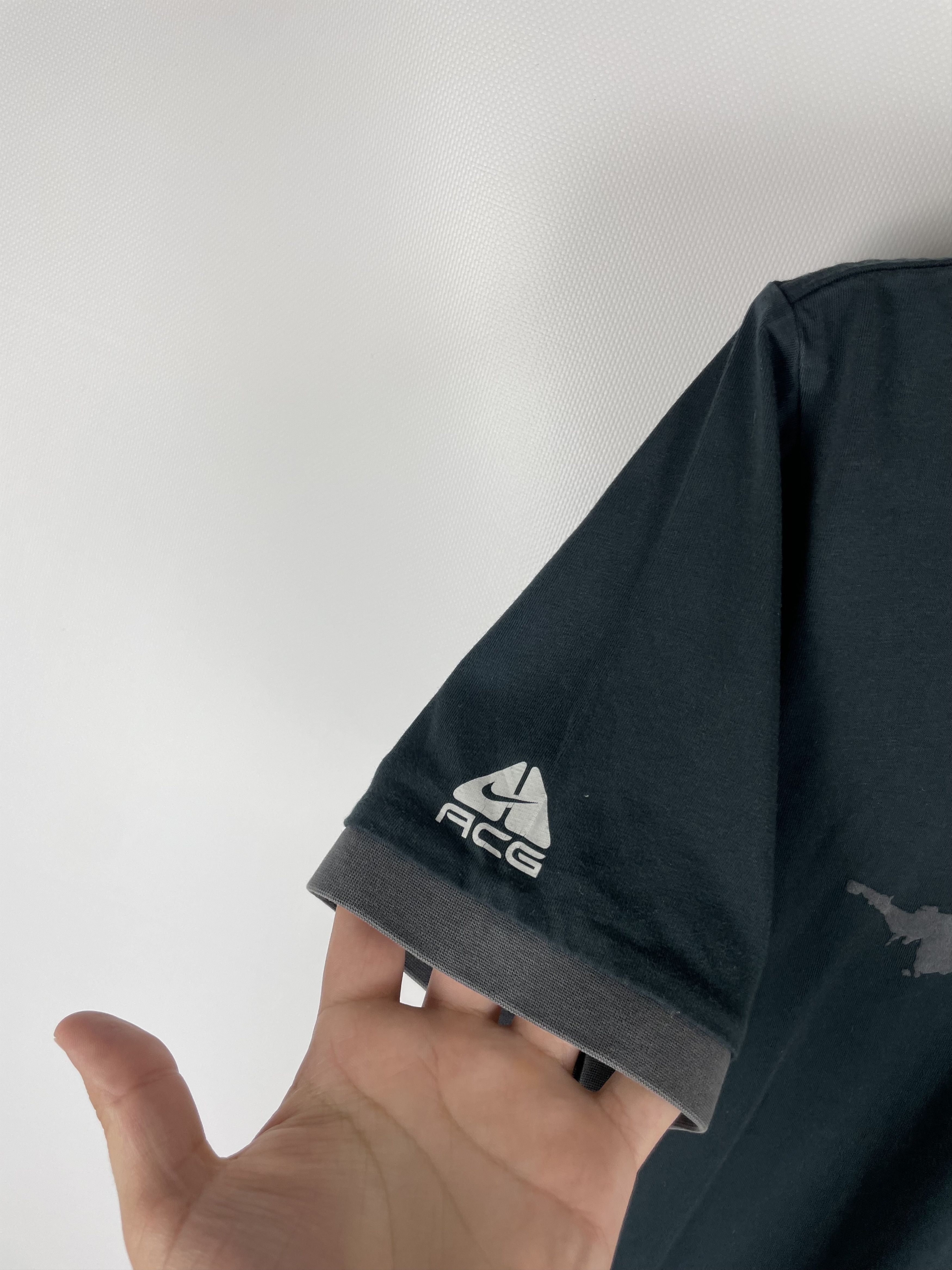 Nike Vintage Nike ACG Tee Size US S / EU 44-46 / 1 - 5 Thumbnail