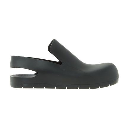 Puddle Slingback Sandal in black