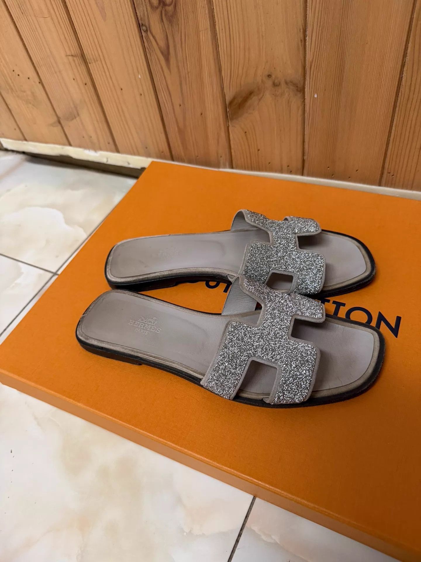 Hermes HERMES flat slippers sparkly 37 EU Size US 6.5 / IT 36.5 - 1 Thumbnail