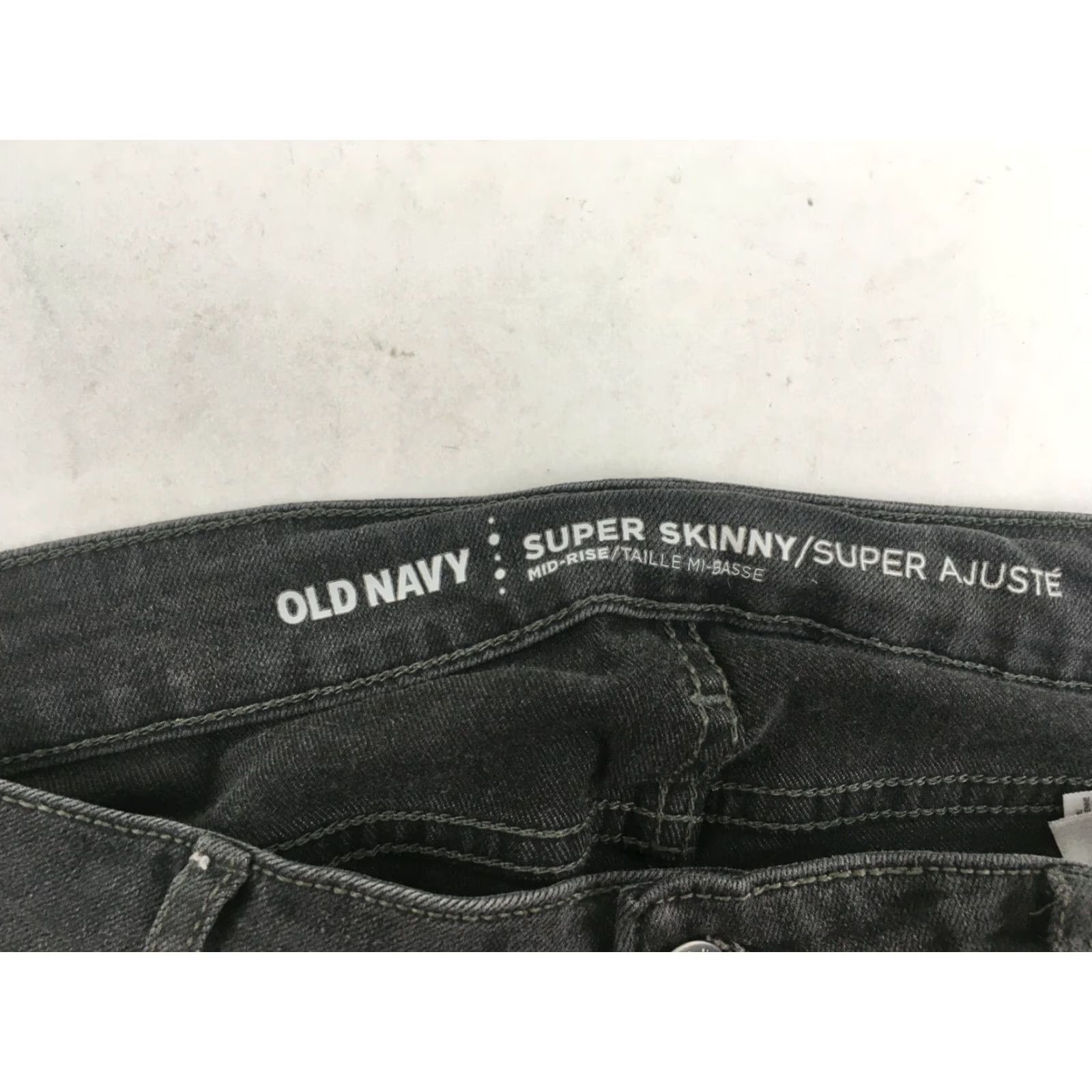 Old Navy Old Navy Jeans Women's Super Skinny Dark Wash Mid Rise Size 27 Denim Pants Gray Gray Denim Classic Solid 90s? Size 27" / US 4 / IT 40 - 3 Thumbnail