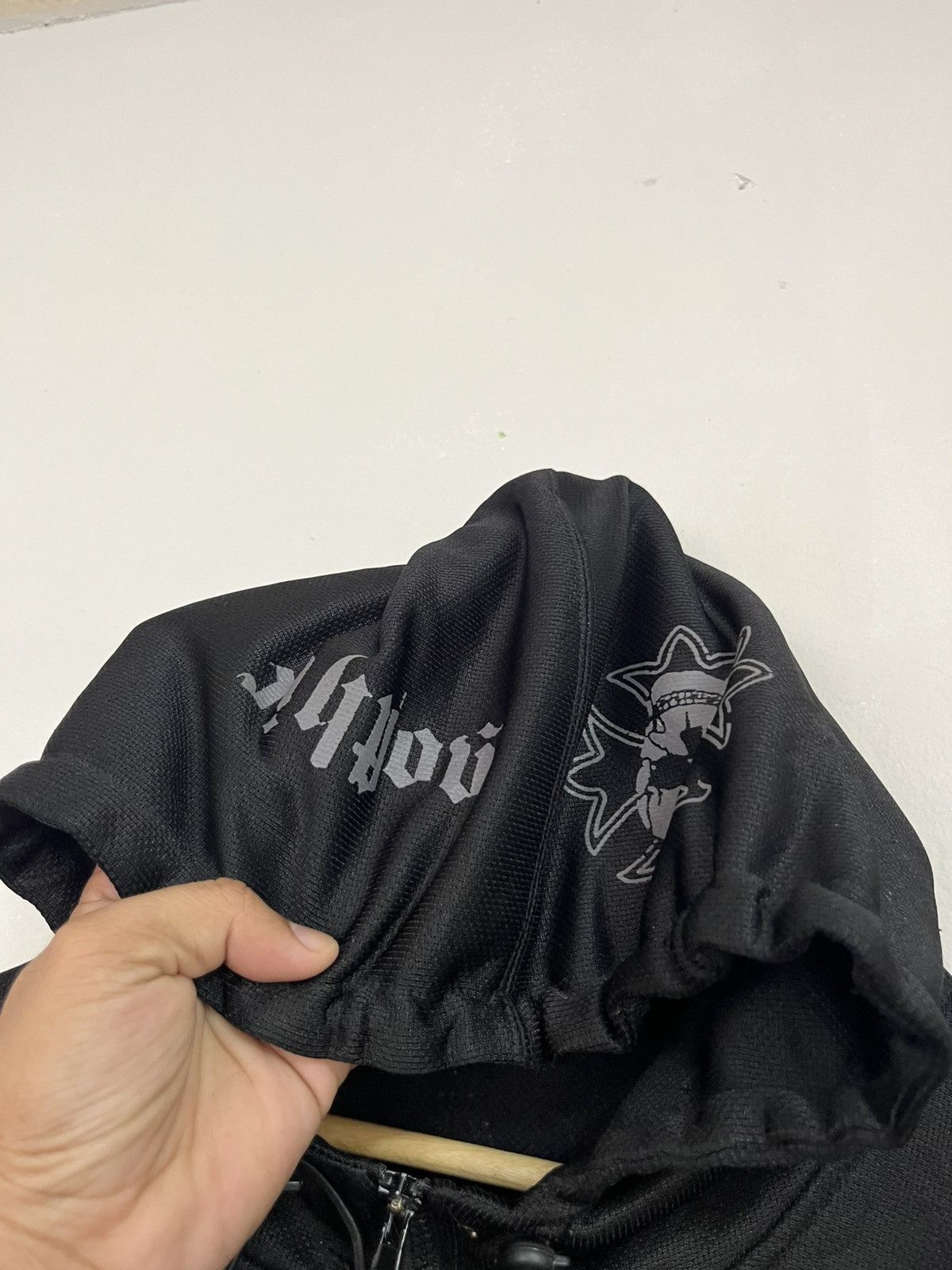 If Six Was Nine 💥Seven Zero One Skulls Poly Hoodie Size US M / EU 48-50 / 2 - 6 Thumbnail