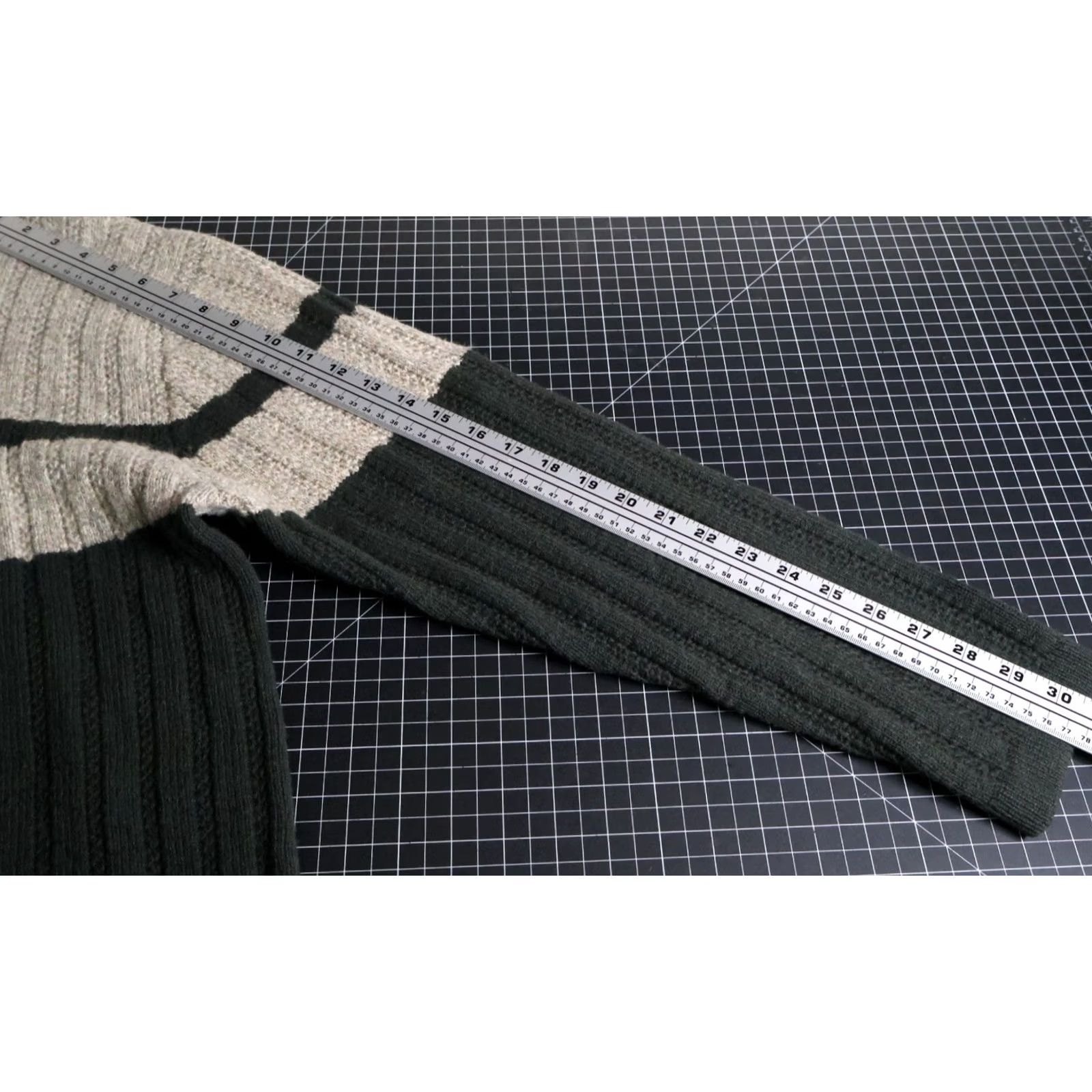 Vintage VTG Structure Wool Sweater Men's Large Beige Black Stripe Ribbed Knit Crewneck Size US L / EU 52-54 / 3 - 7 Thumbnail