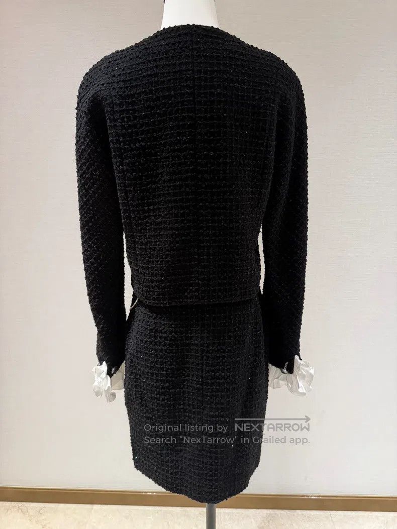 Chanel Chanel 22-year-old black fine flash fake two-piece coat Size XS / US 0-2 / IT 36-38 - 2 Thumbnail