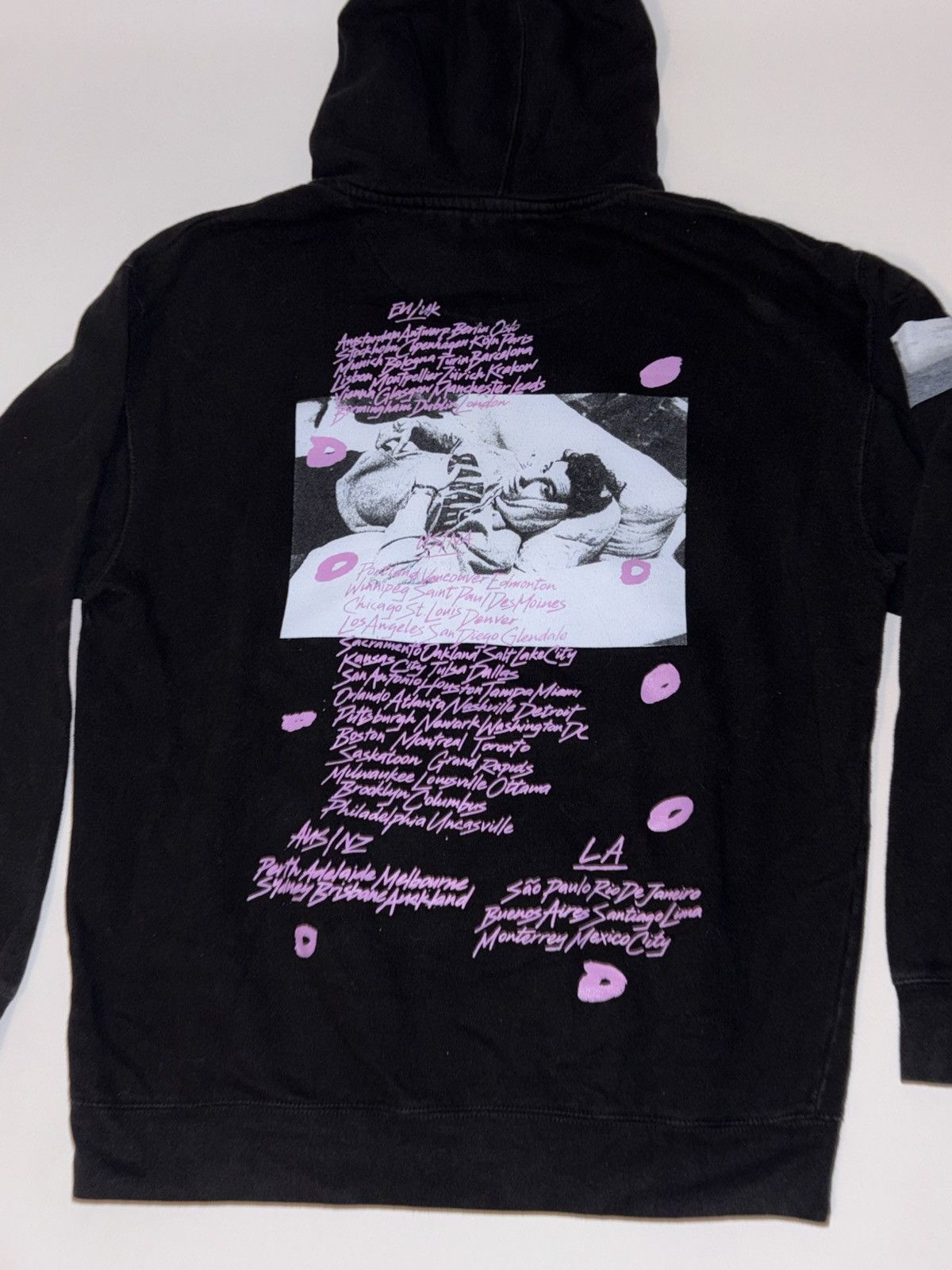 Vintage 2019 Shawn Mendes YCTMYA The Tour Concert LS Pullover Hoodie Size L / US 10 / IT 46 - 7 Thumbnail