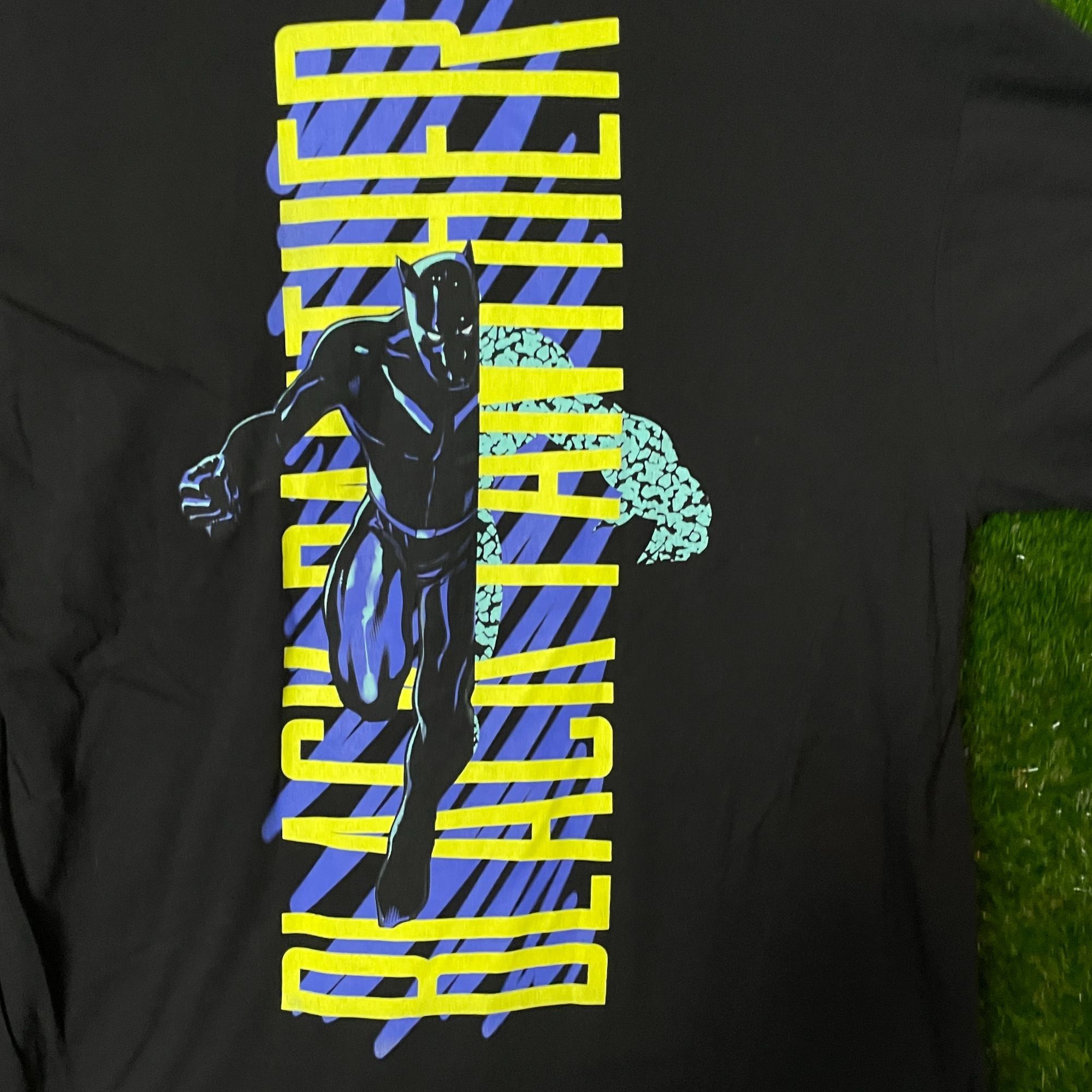 Urban Outfitters Black Panther Comic T-shirt size Large Size US L / EU 52-54 / 3 - 6 Thumbnail