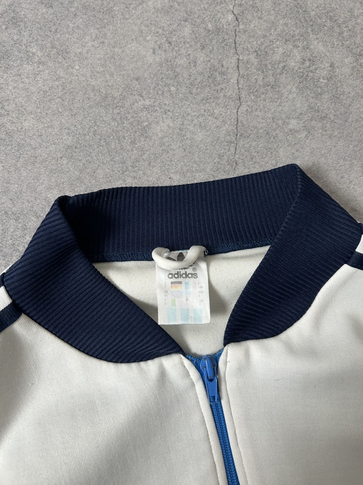 Adidas Vintage Adidas track jacket 90s mens size L Size US L / EU 52-54 / 3 - 4 Thumbnail