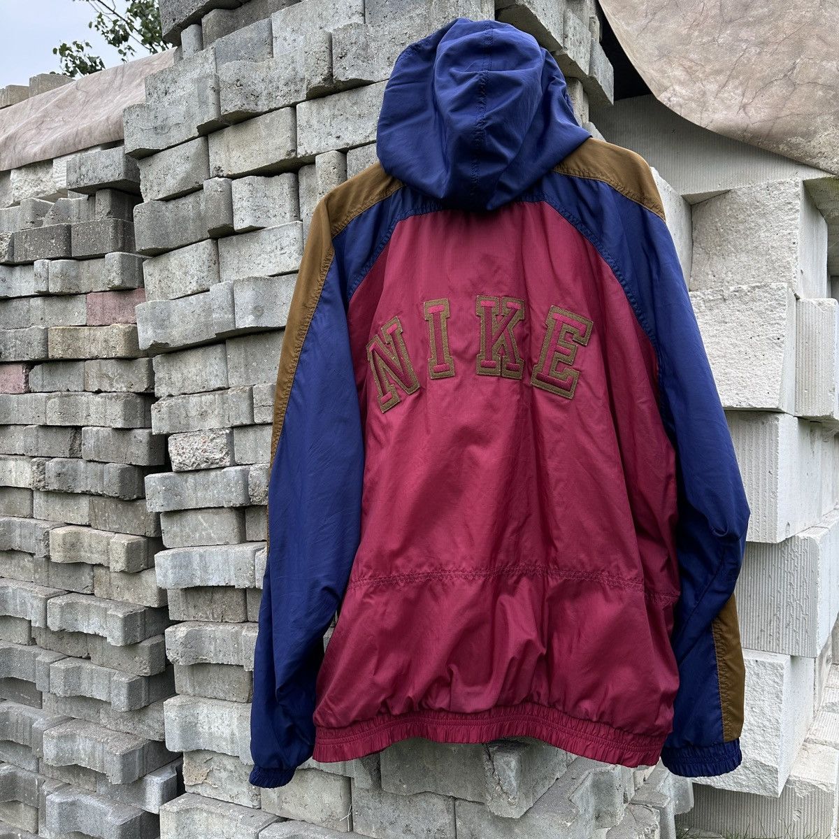 image of Vintage 80's Nike Light Jacket Gray Tag Spell Out 90's XL in Burgundy, Men's