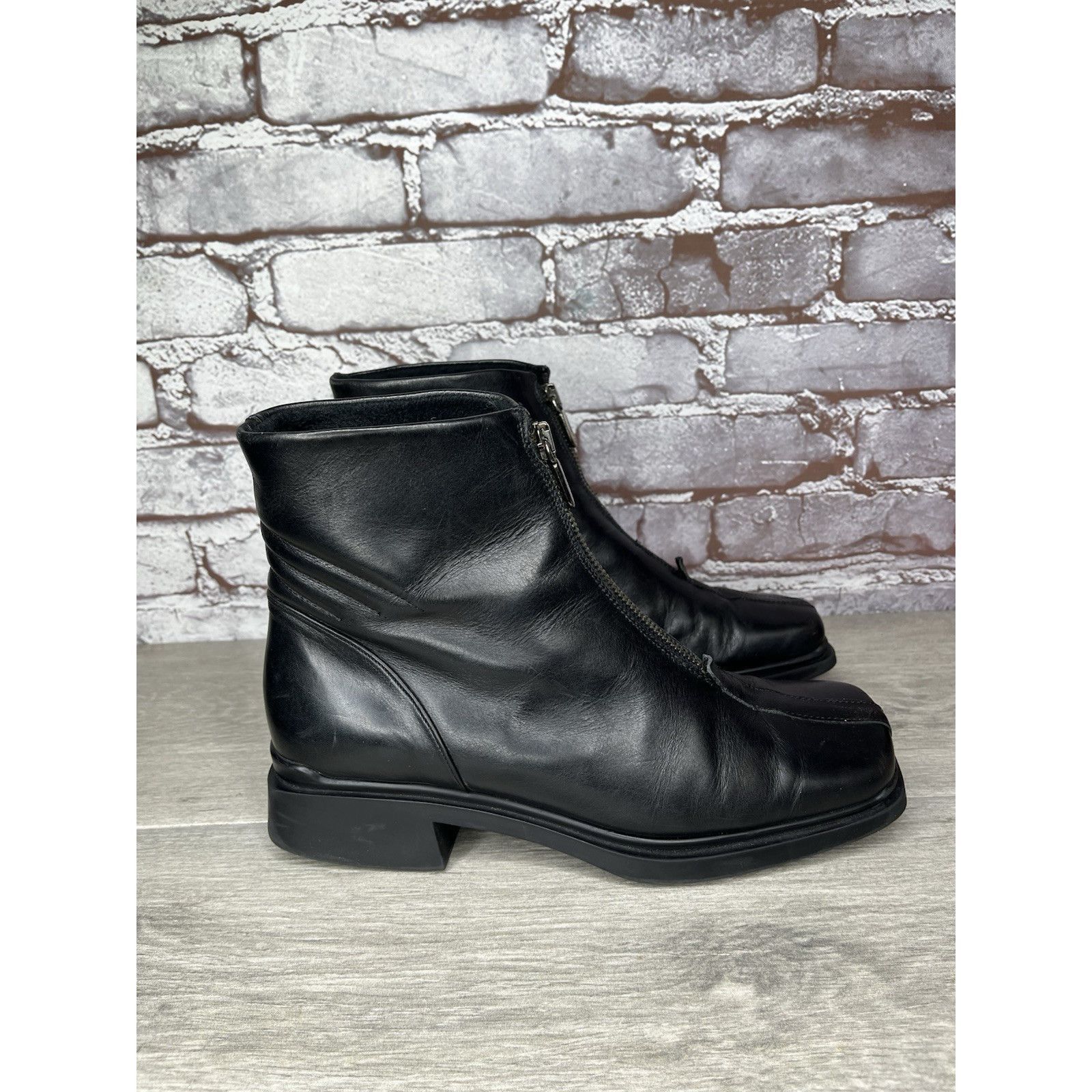 Aquatalia Aquatalia Italy Black Leather Center Zip Ankle Heel Boots Wo Size US 8 / IT 38 - 3 Thumbnail