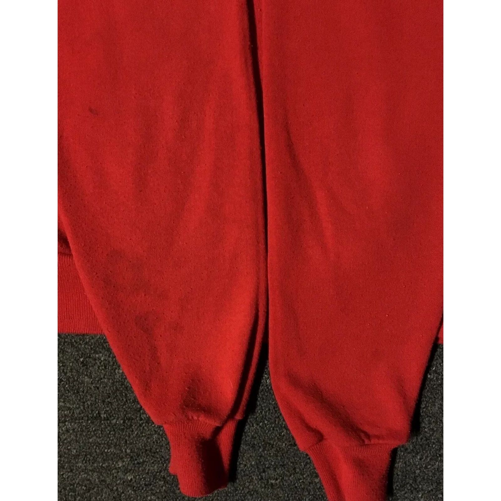 Vintage Vtg 80s Lincoln High School Bears Wrestling Faded Spellout Sweatshirt M Red USA Bears Track Grunge PE Mens Sweatshirt Size US M / EU 48-50 / 2 - 3 Thumbnail