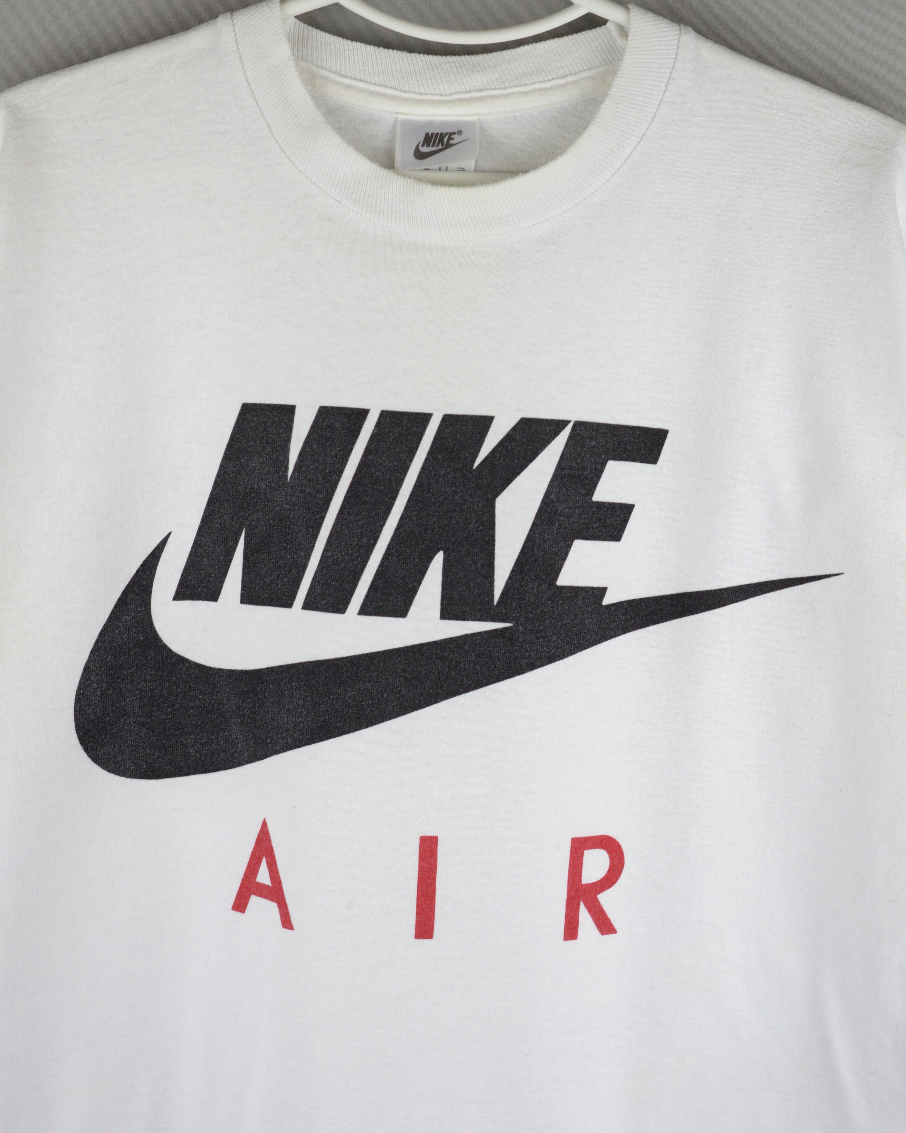 Nike Vintage Nike big logo 90s t shirt Size US L / EU 52-54 / 3 - 2 Thumbnail