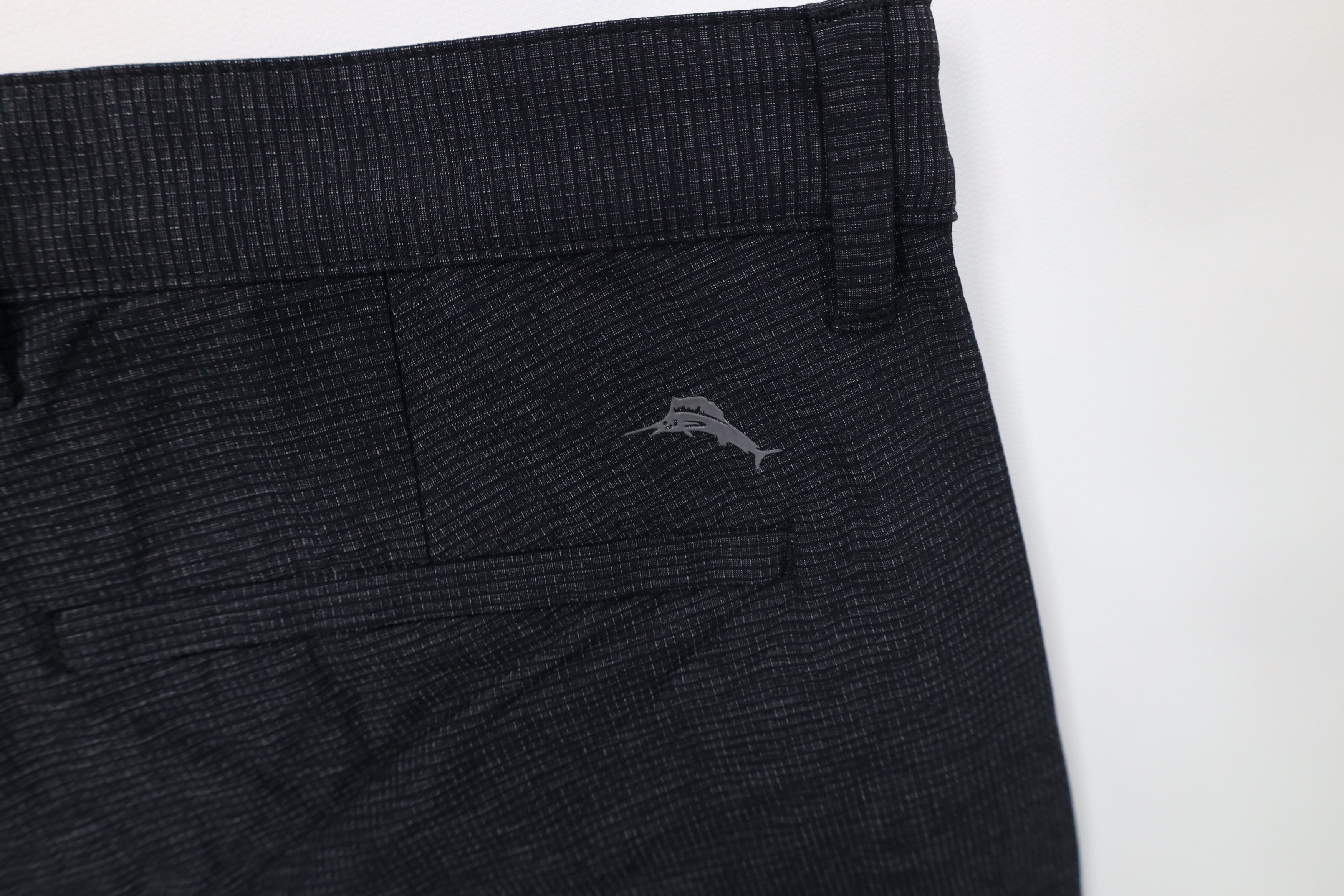 Tommy Bahama Tommy Bahama Golfing Golf Chino Shorts Charcoal Gray Plaid Size US 34 / EU 50 - 12 Thumbnail