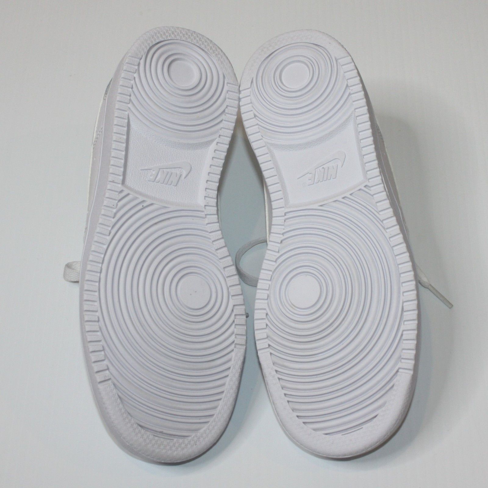 Nike Court Vision Low Sneakers Shoes in White Color and size US 7 Size US 7 / IT 37 - 11 Thumbnail