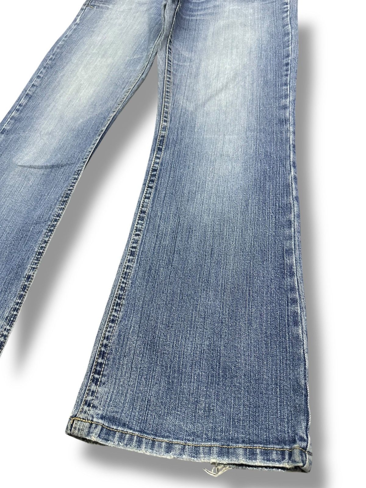 Other Vintage Distressed Limbo Denim Straight Leg Light BlueWash Size US 34 / EU 50 - 13 Thumbnail