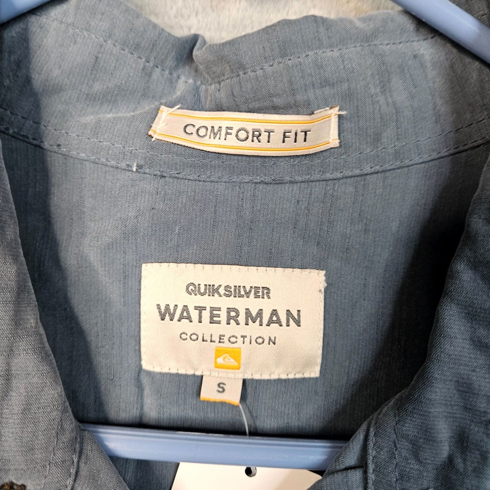 Vintage Quik sliver Waterman Collection Comfort Fit Men's TAHITI PALMS Shirt S Gray Short Sleeve Button-Up New Blue Brand. Size US S / EU 44-46 / 1 - 6 Thumbnail