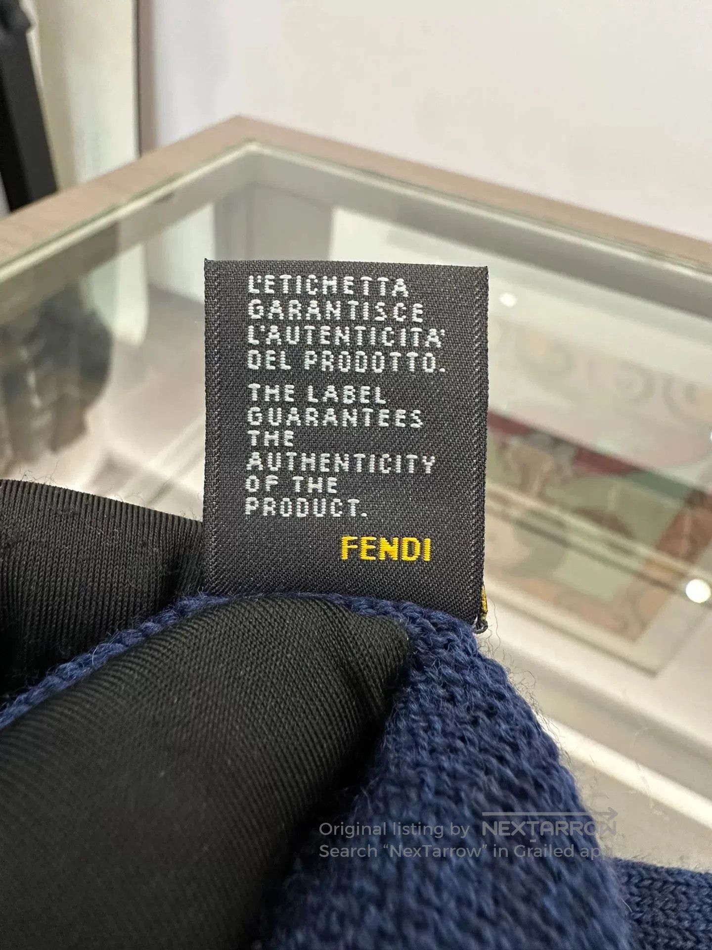 Fendi Fendi Pink Double F Logo Navy Wool Gloves. Size ONE SIZE - 7 Thumbnail