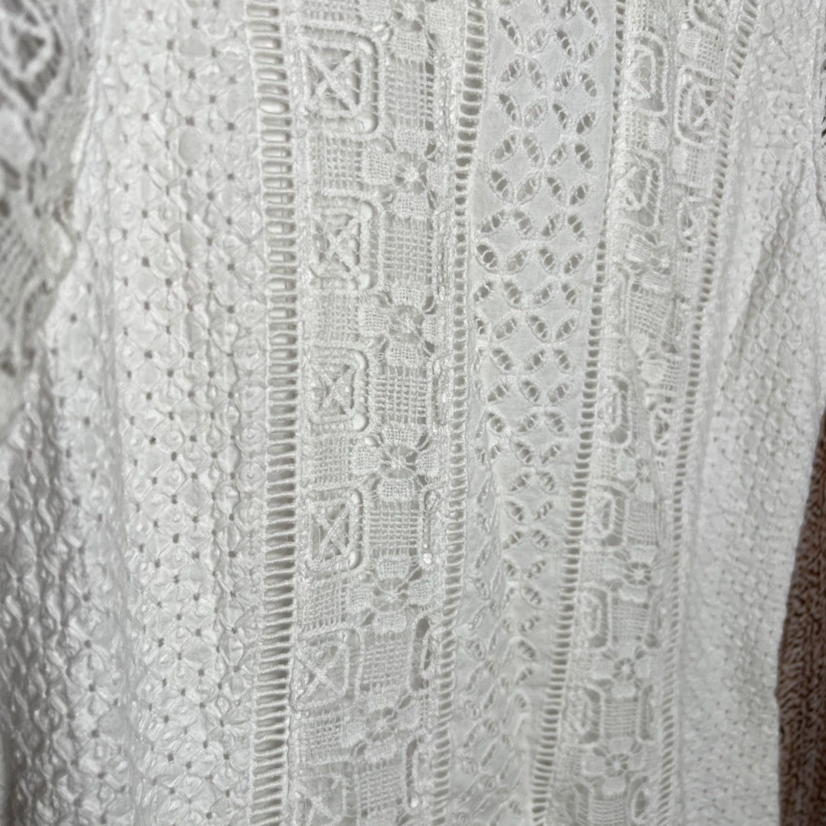 Abercrombie & Fitch Abercrombie & Fitch Women's S White Eyelet Dress Lace Short Sleeve Size 28" / US 6 / IT 42 - 2 Thumbnail