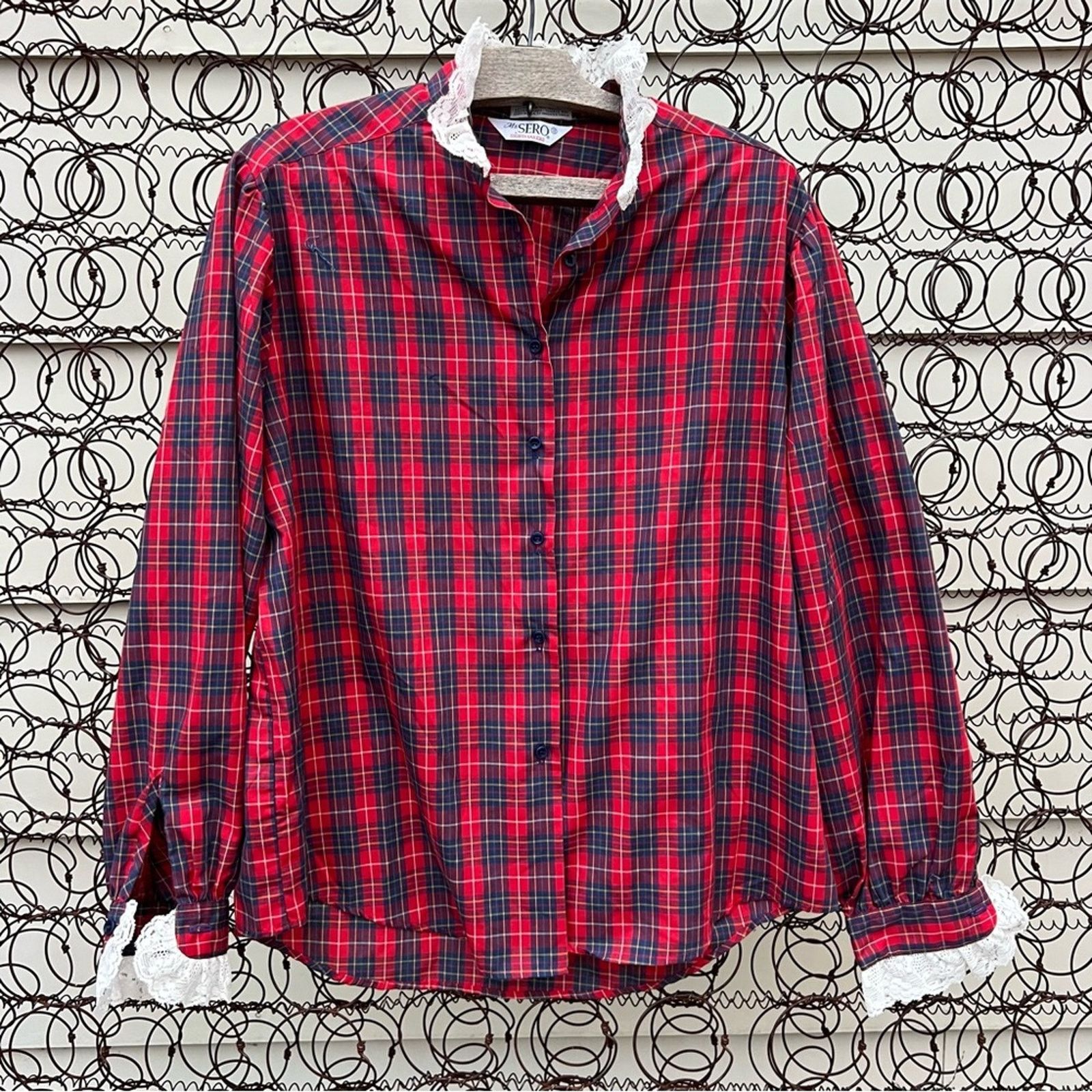 Vintage VTG Red Poplin Christmas Plaid Ruffle Lace Button Up Blouse Size L / US 10 / IT 46 - 1 Thumbnail
