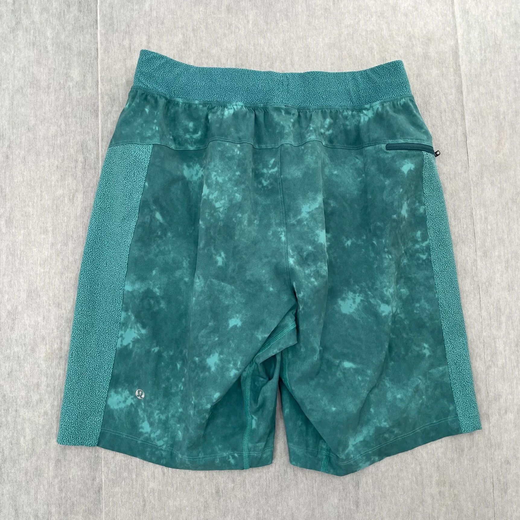 Lululemon VINTAGE Lululemon Shorts Athletic M Men Drawstring Green Gym Casual Activewear Size US 31 - 2 Thumbnail
