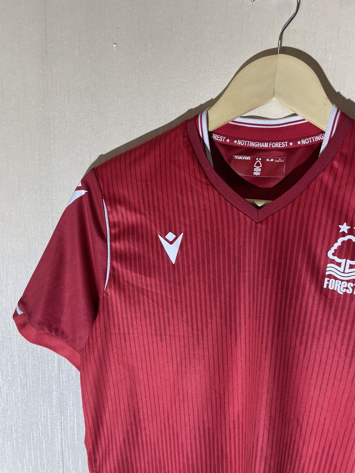 Vintage Macron Nottingham Forest soccer jersey Size US S / EU 44-46 / 1 - 3 Thumbnail