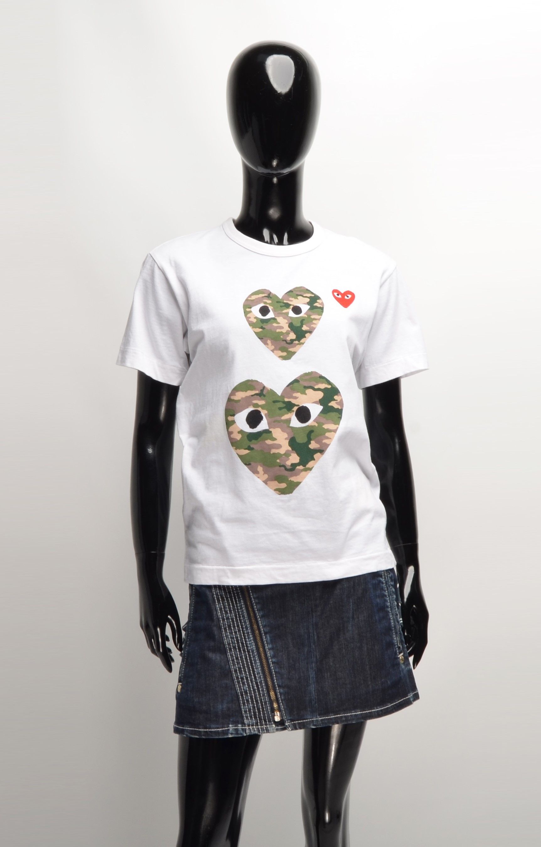 Comme des Garcons PLAY Comme Des Garcons Play Printed Short Sleeve T-shirt Size S / US 4 / IT 40 - 1 Thumbnail
