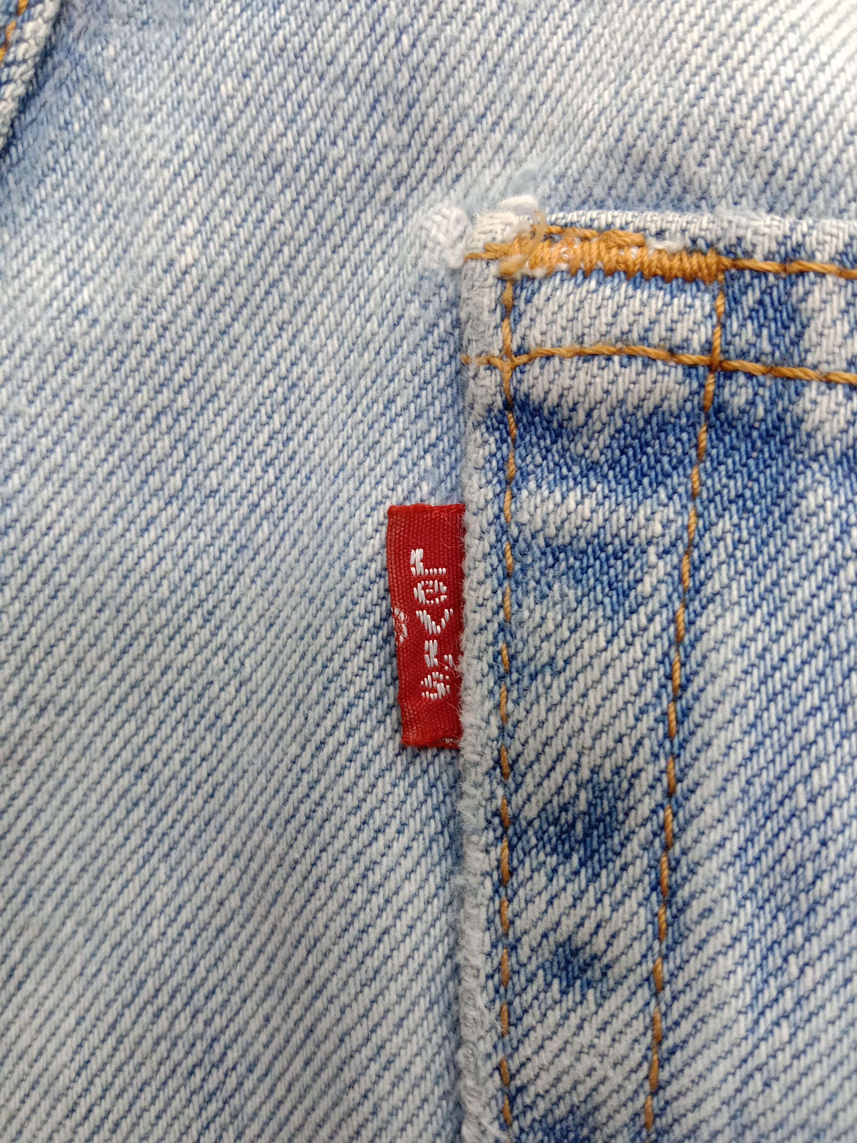 Levi's Vintage Levi's 505 Jeans Light Wash Distressed Denim Size US 32 / EU 48 - 12 Thumbnail